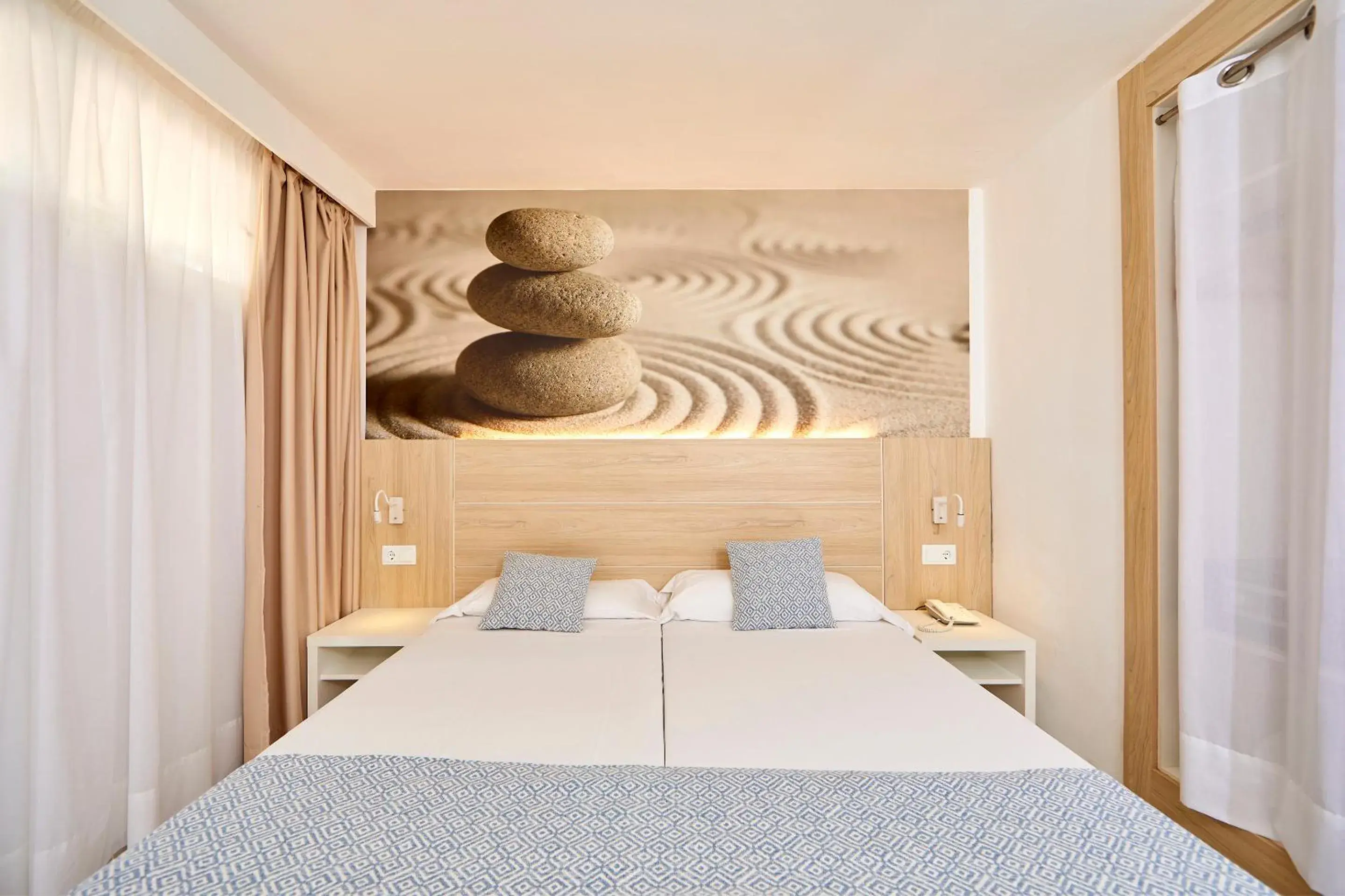 Bedroom, Bed in Sun Beach Bedroom, Bed in Sun Beach