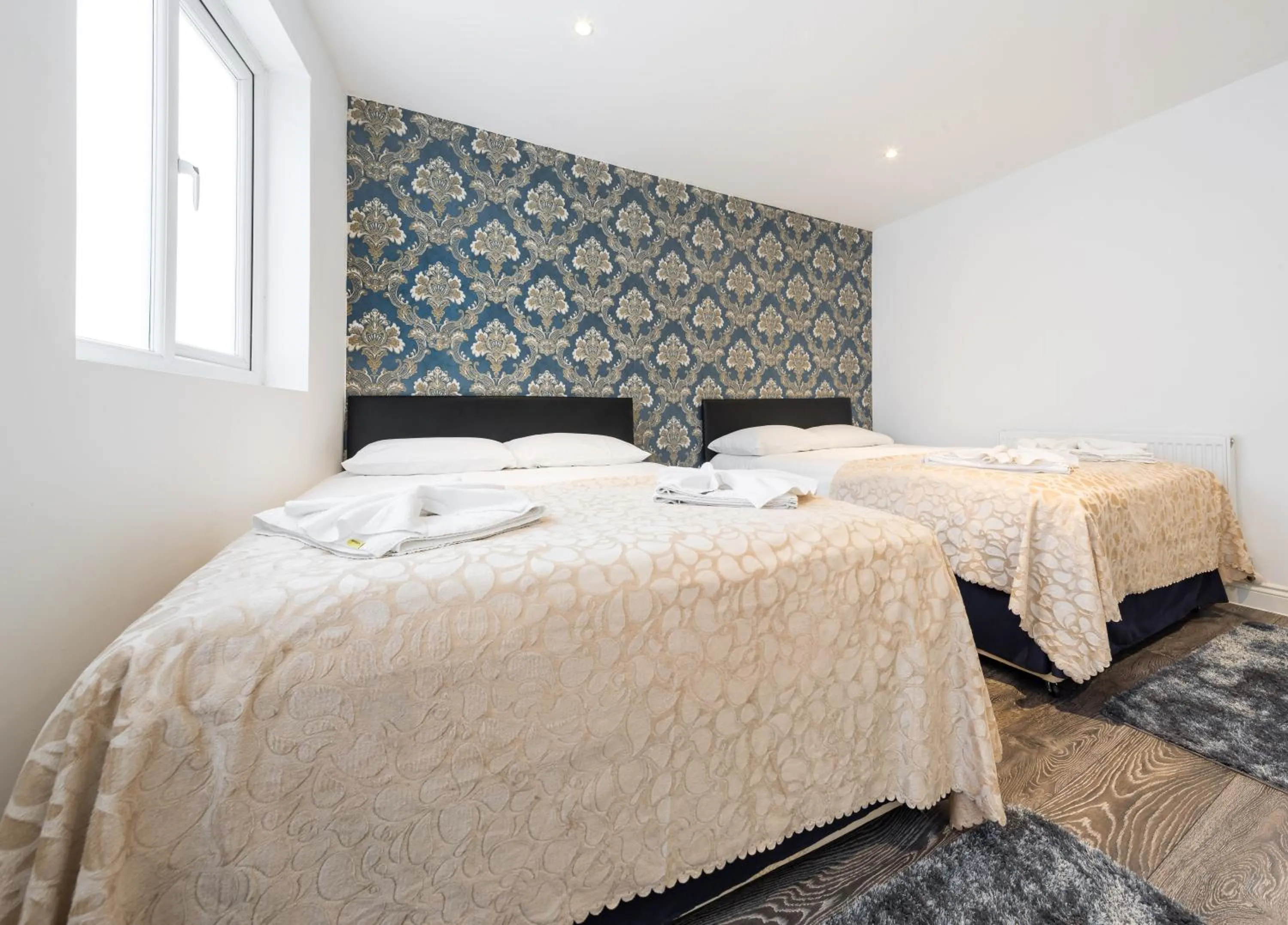 Bedroom, Bed in Whitechapel Grand