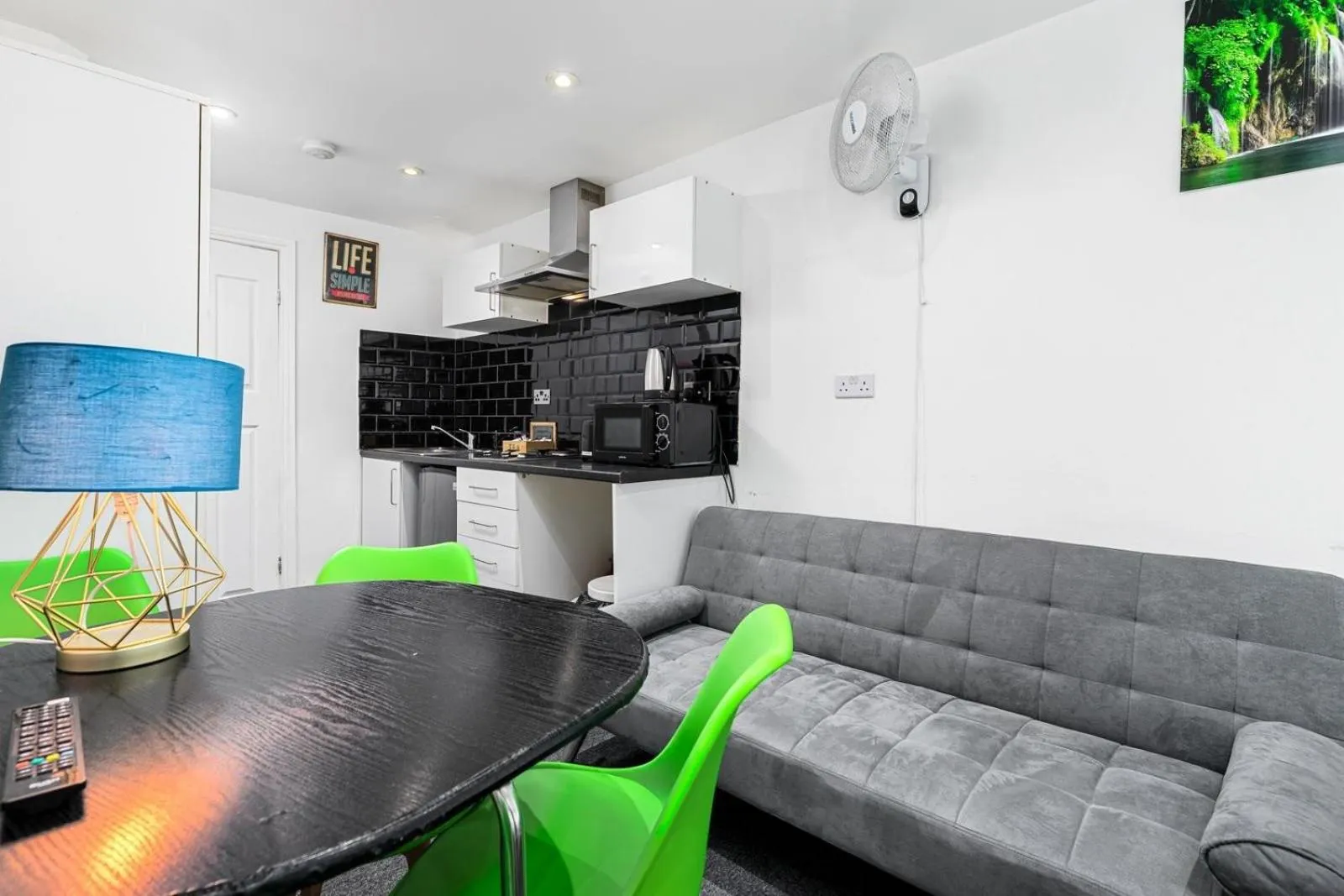 Bedroom in Whitechapel Grand