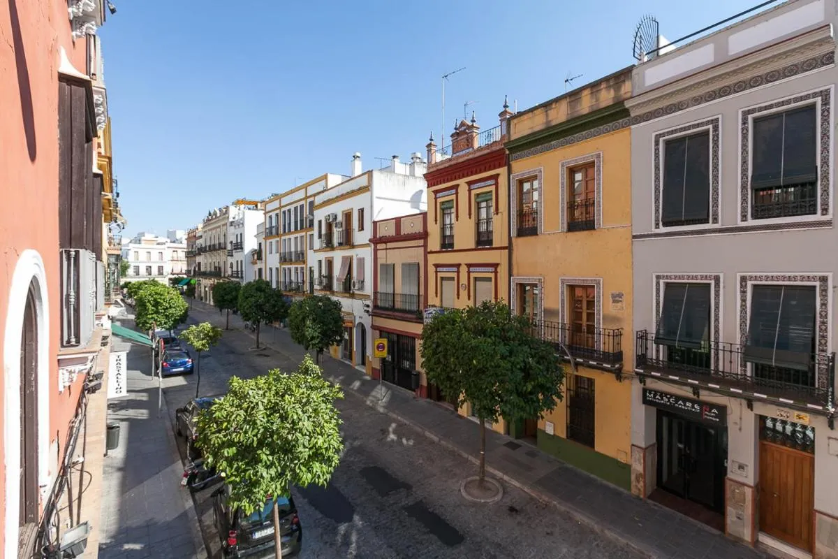 SevillaHome - Bonito Piso Junto al Rio