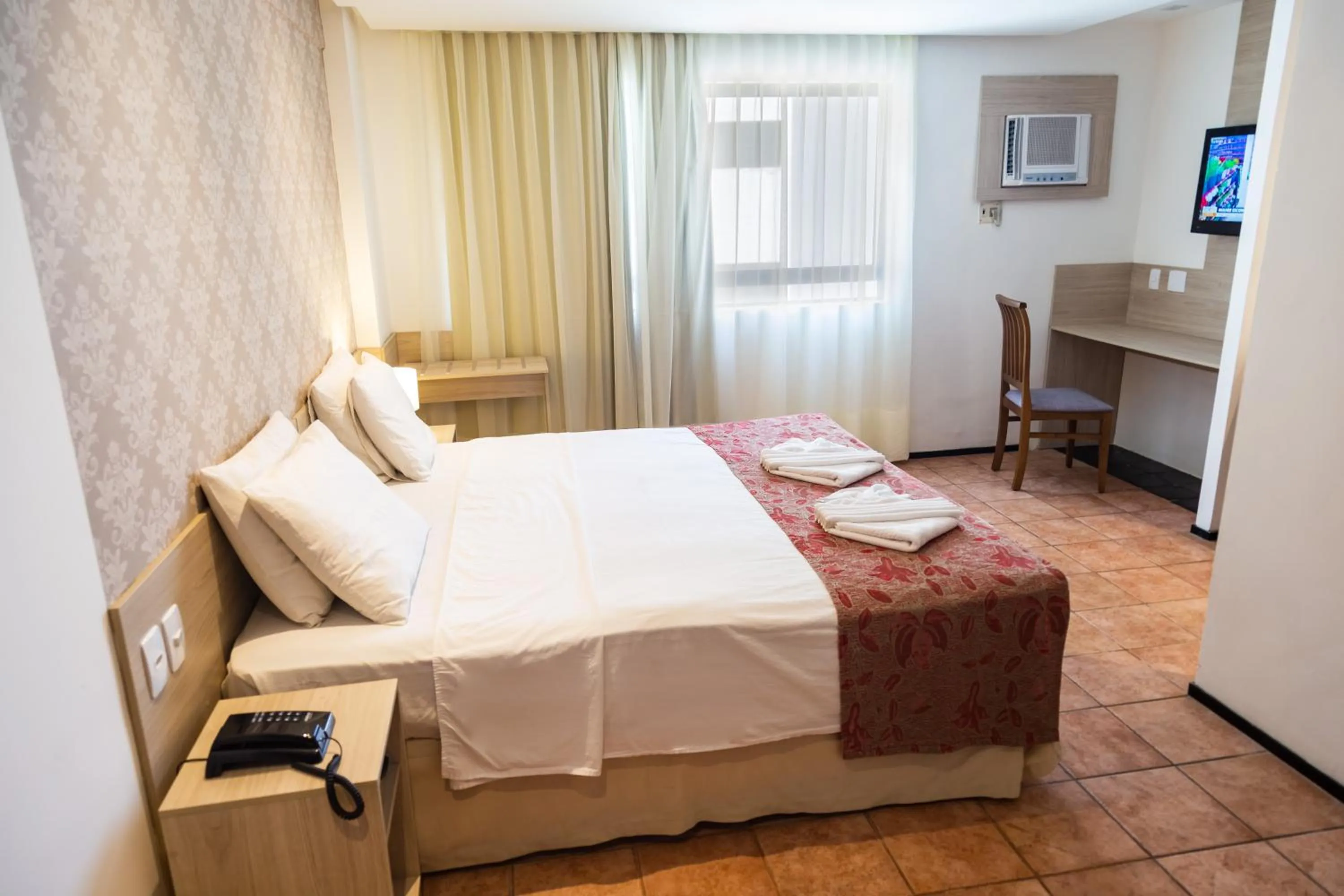 Bed in Plaza Praia Suítes