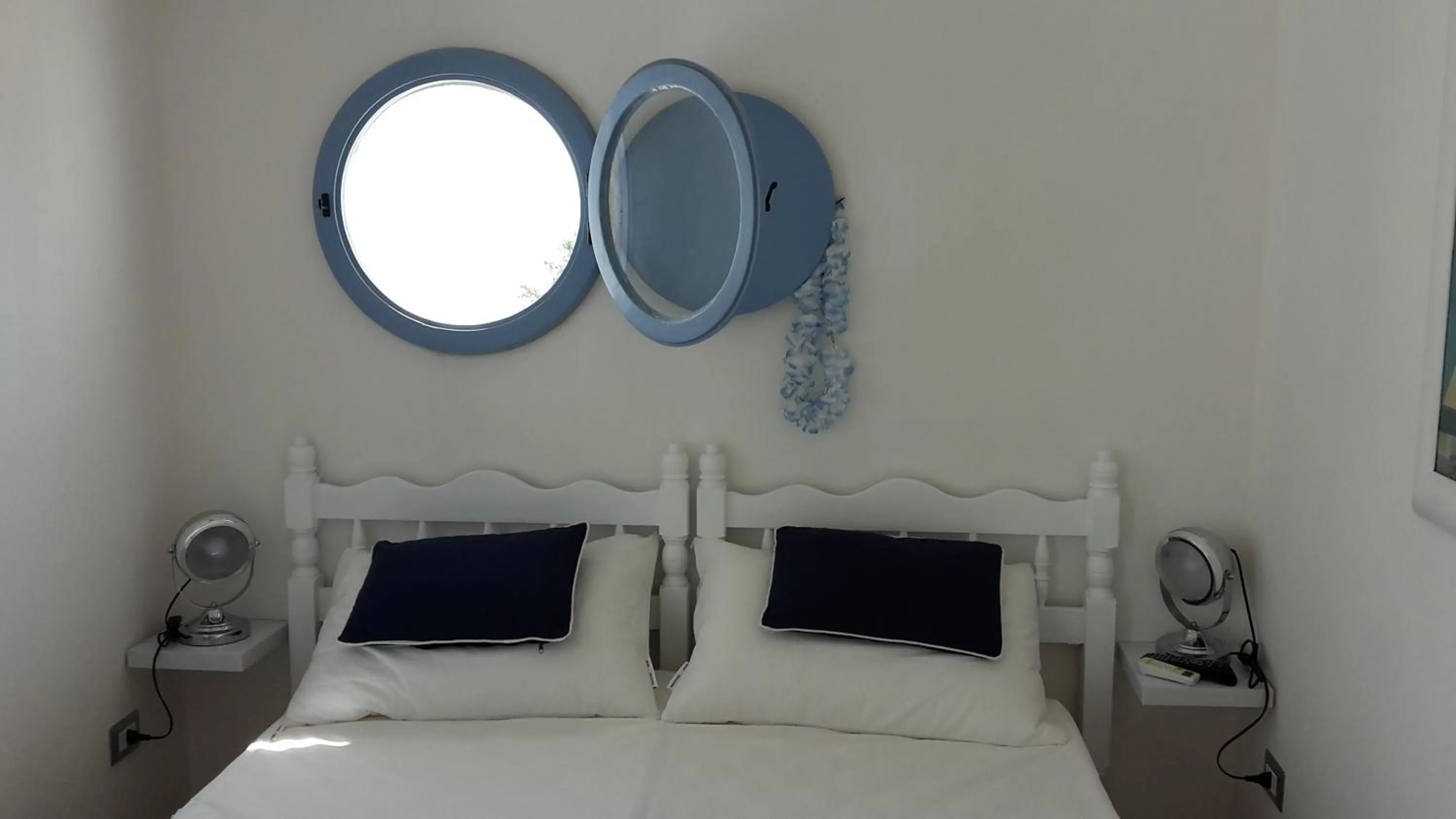 Decorative detail, Bed in La Casa di Nina