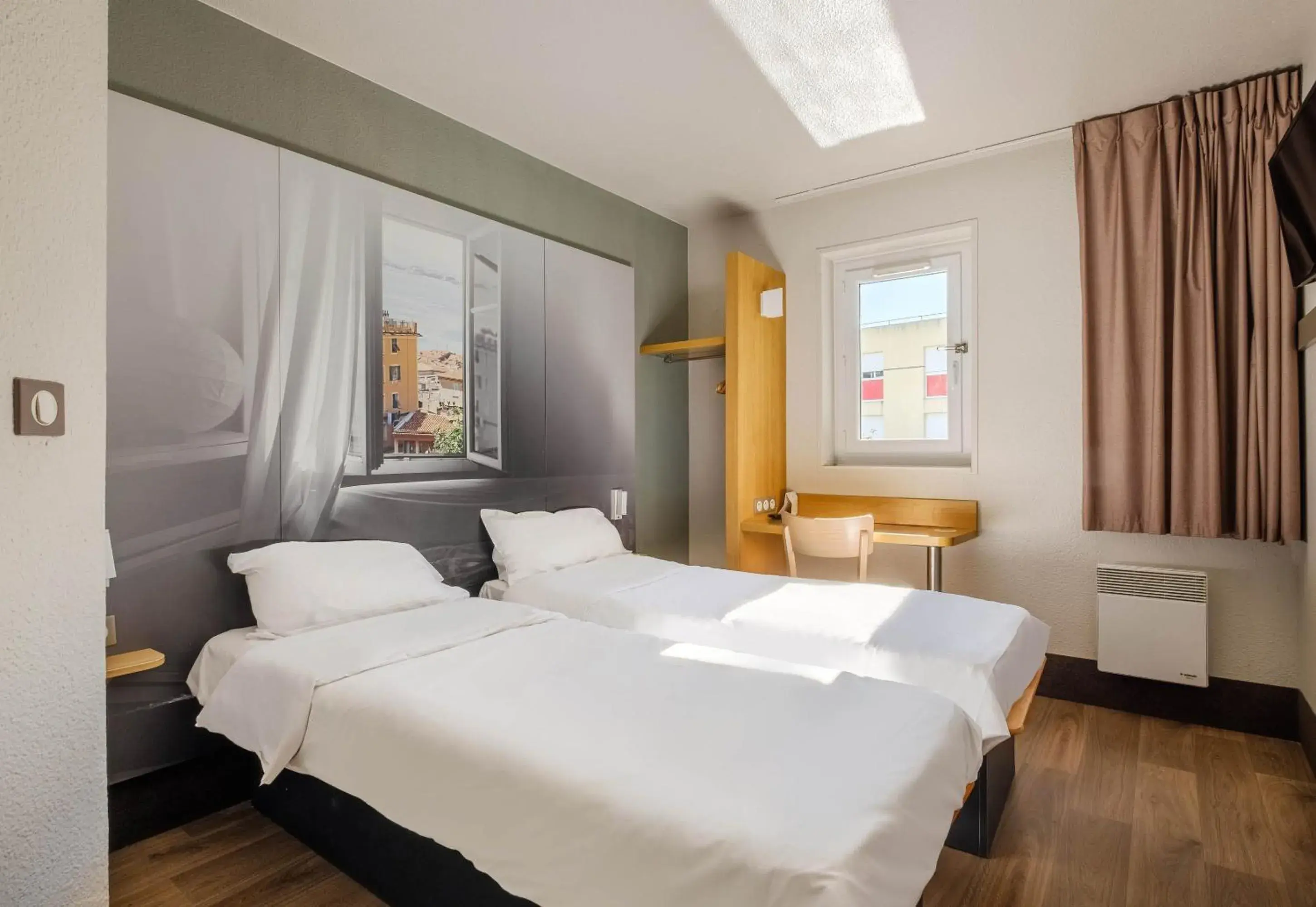Twin Room in B&B HOTEL Villeneuve Loubet Plage Twin Room in B&B HOTEL Villeneuve Loubet Plage