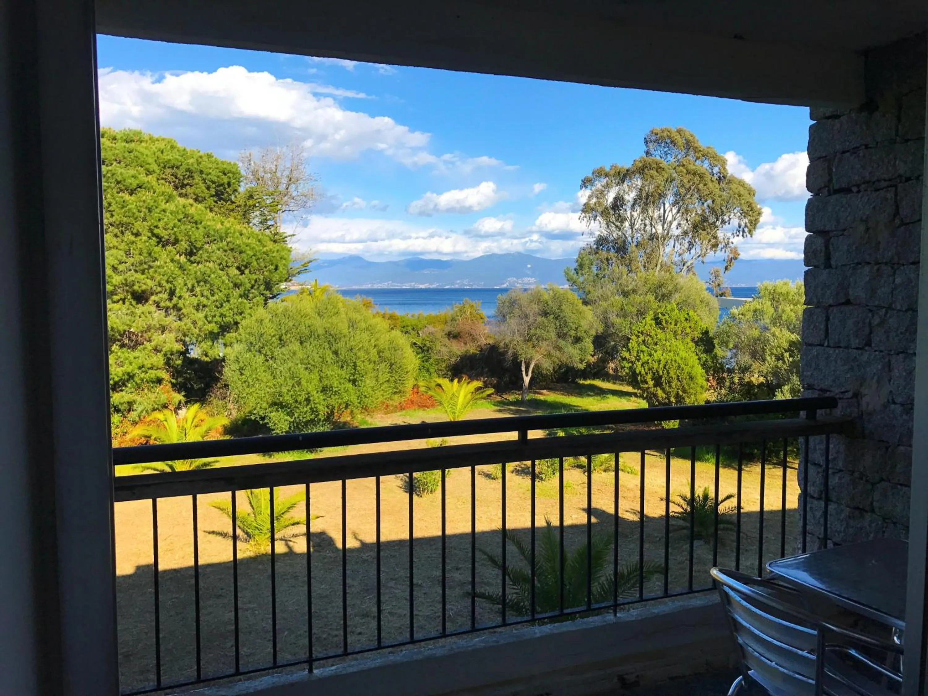 Garden view in Hotel la Parata