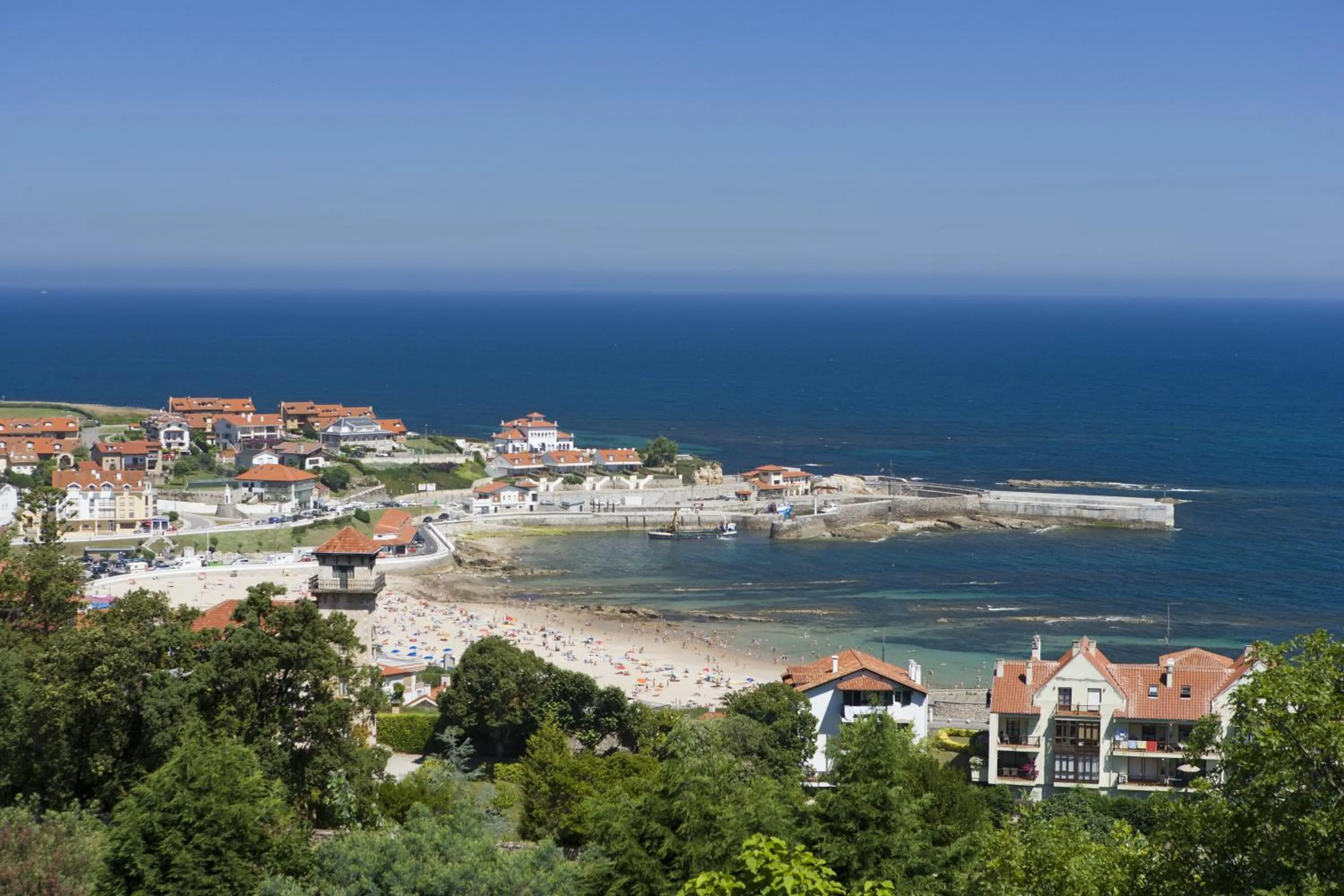 Beach in Apartamentos Mar Comillas