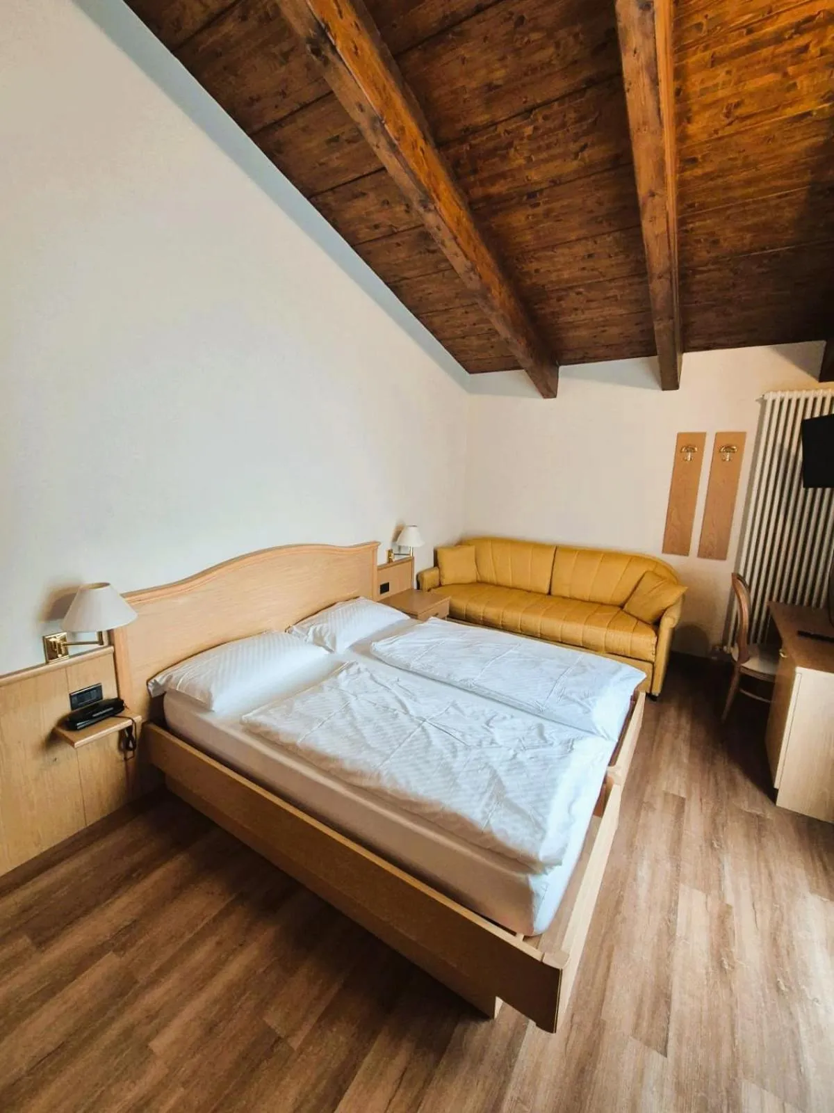 Bed in Hotel Angelica