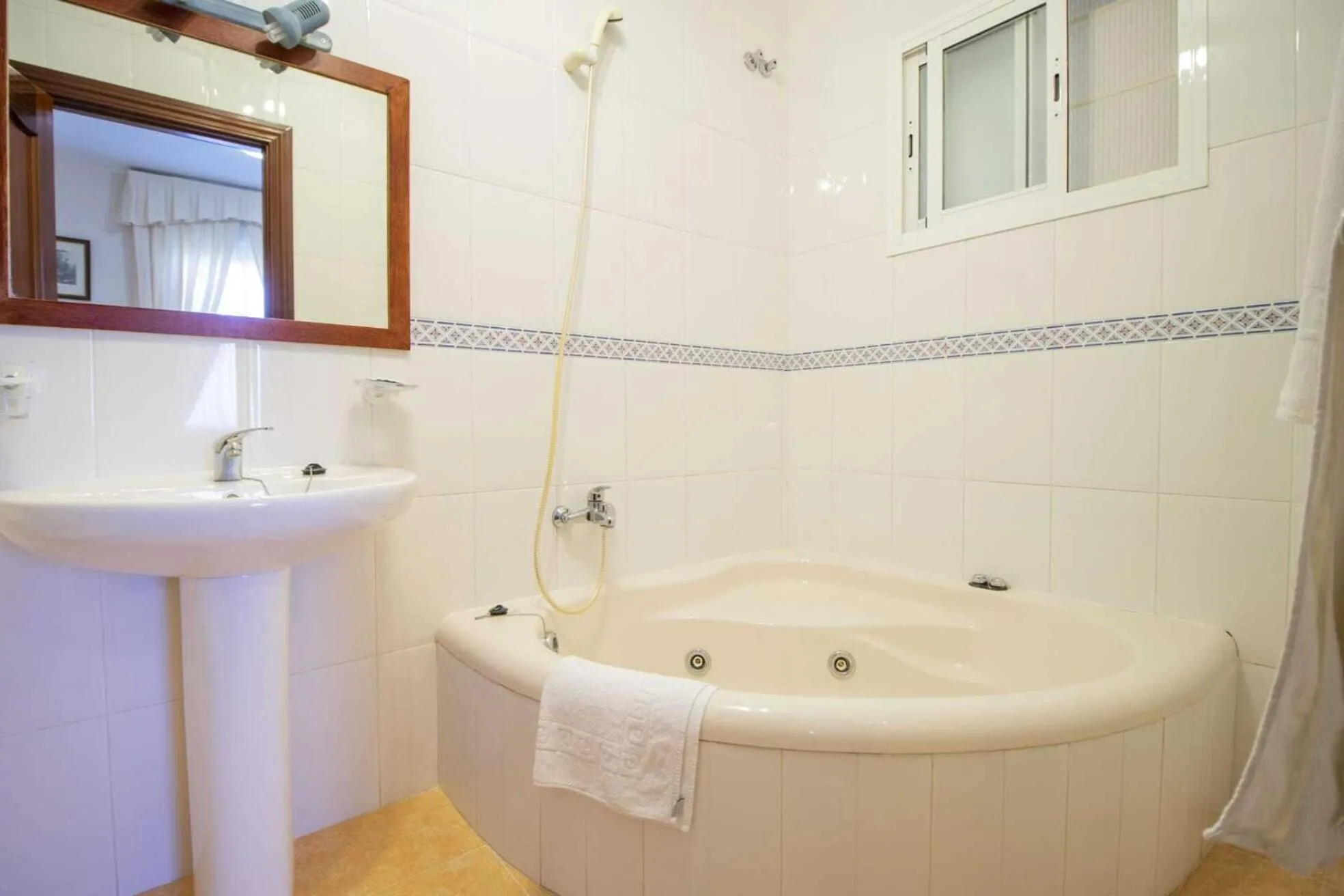 Bathroom in Los Gallos