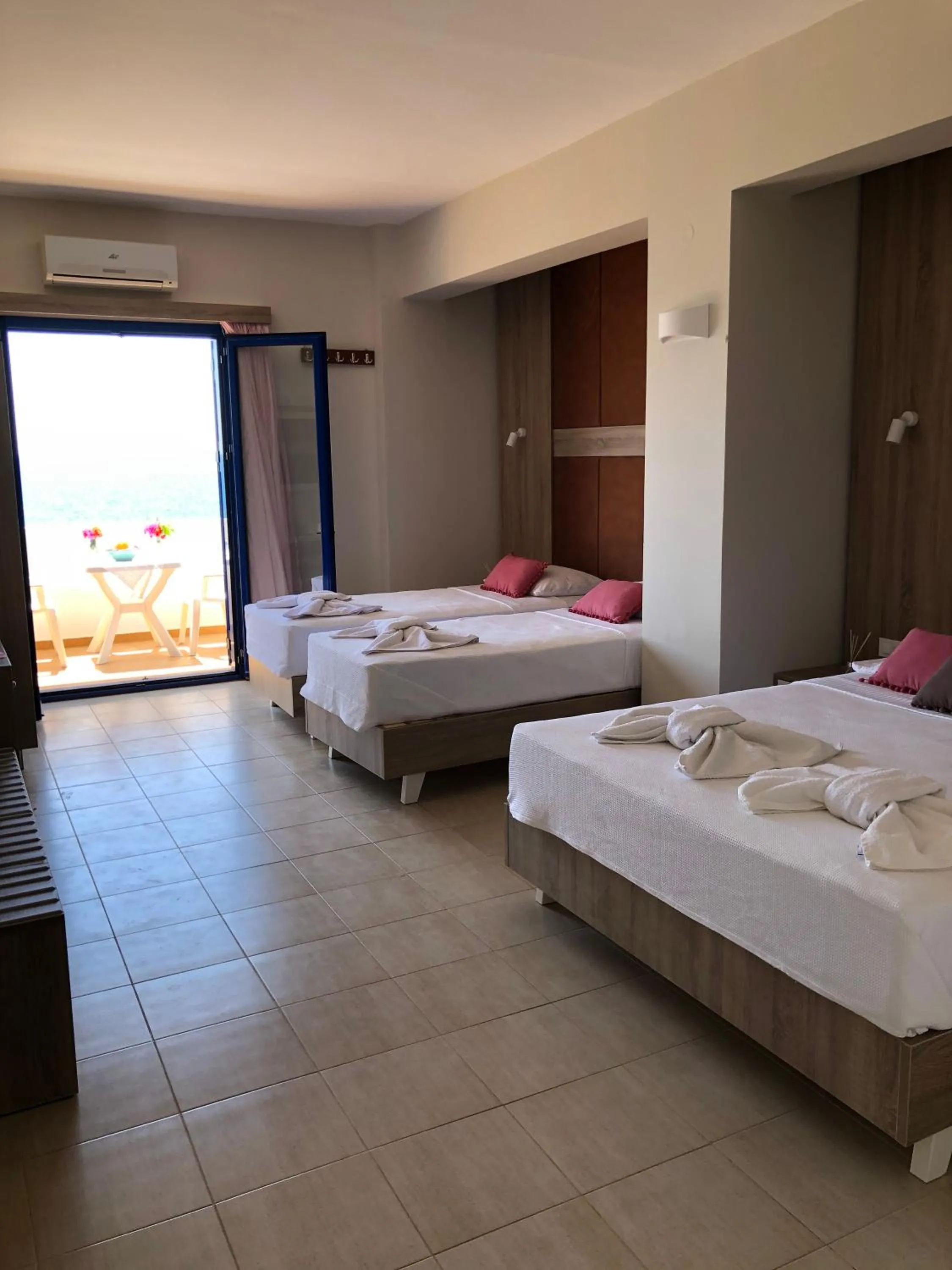 Bed in Taverna Akrogiali