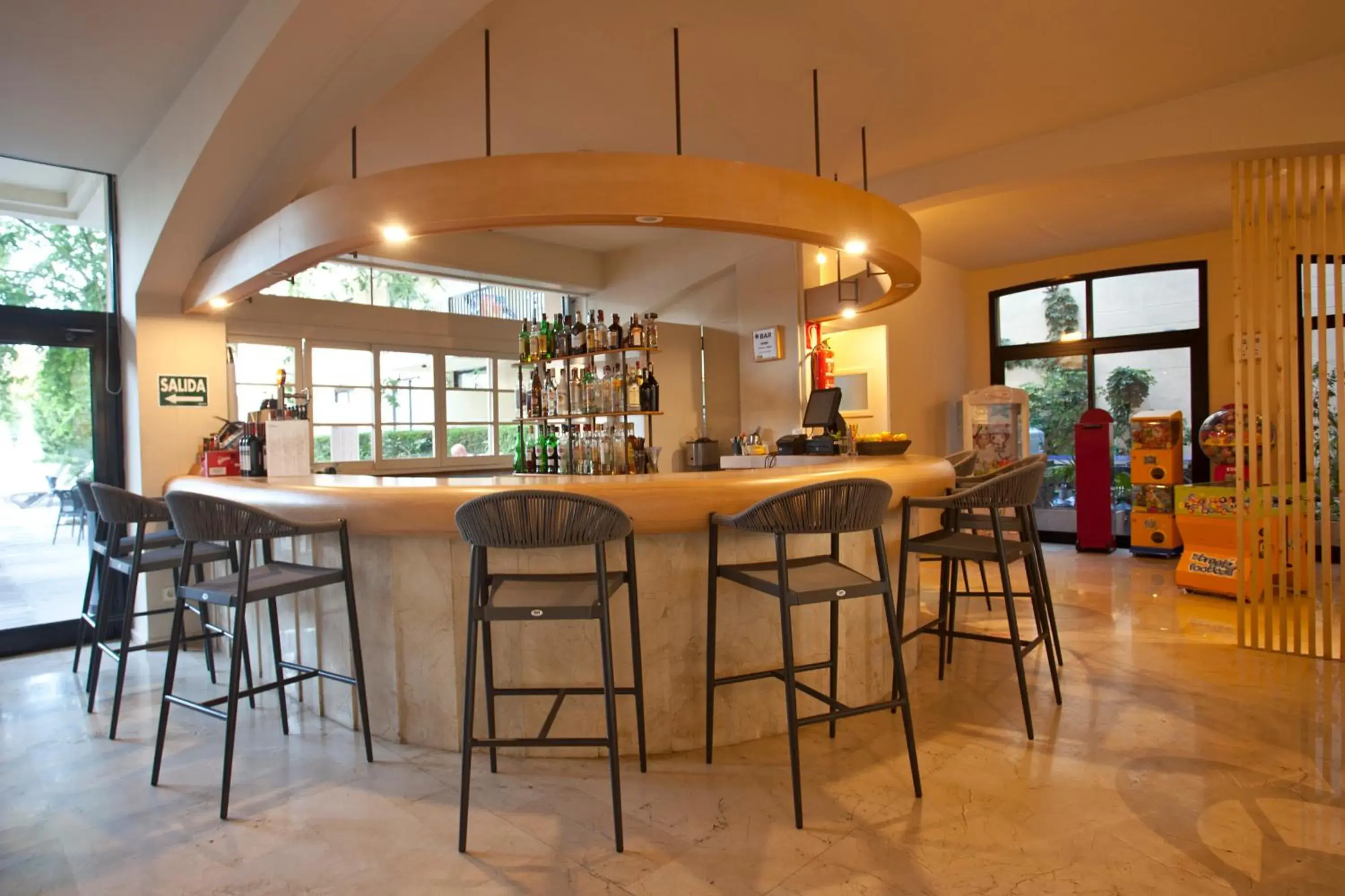 Restaurant/places to eat in Hotel Bahia Pollensa Restaurant/places to eat in Hotel Bahia Pollensa