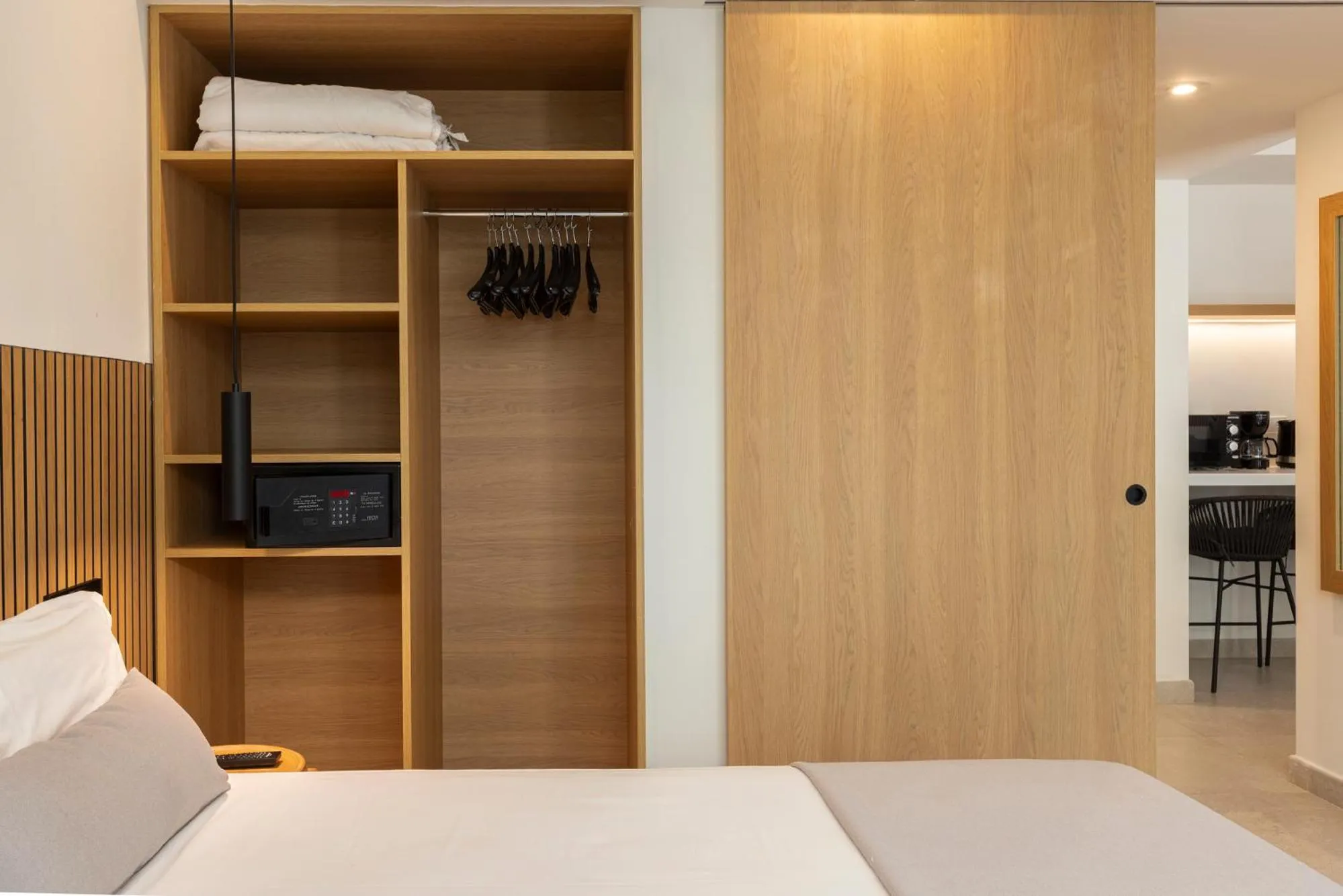 Bedroom, Bed in Hotel Bahia Pollensa