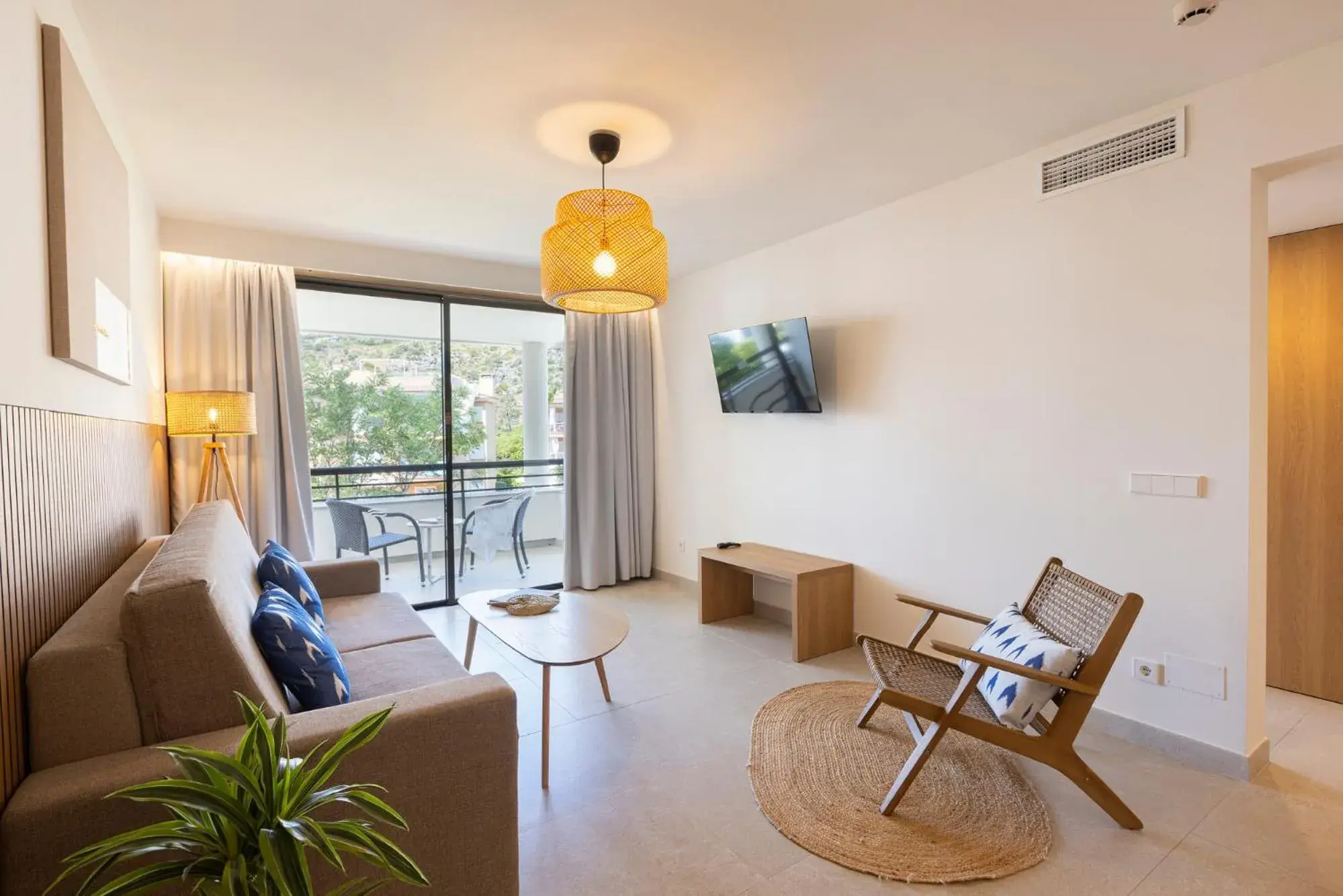 Living room in Hotel Bahia Pollensa Living room in Hotel Bahia Pollensa