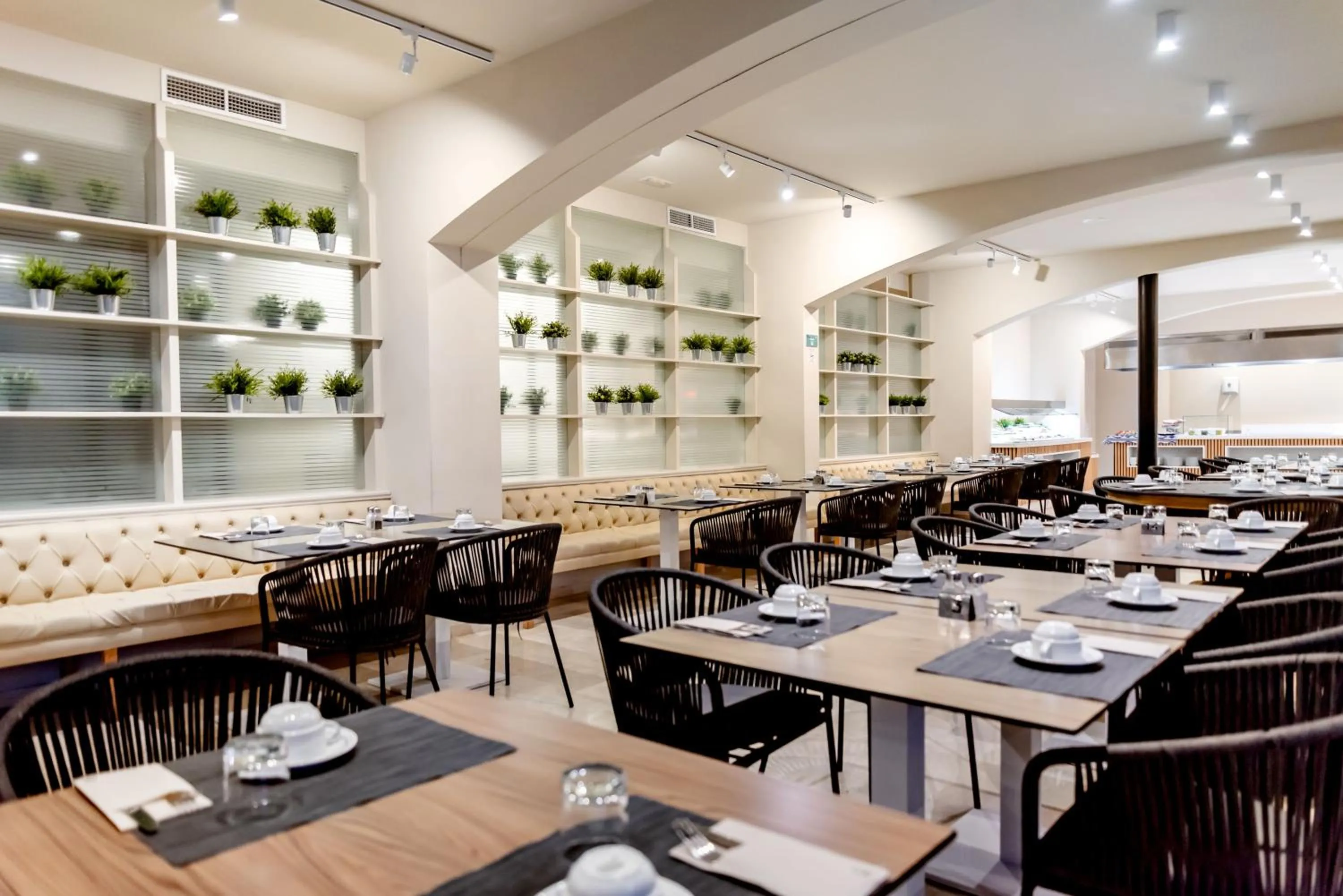 Restaurant/places to eat in Hotel Bahia Pollensa