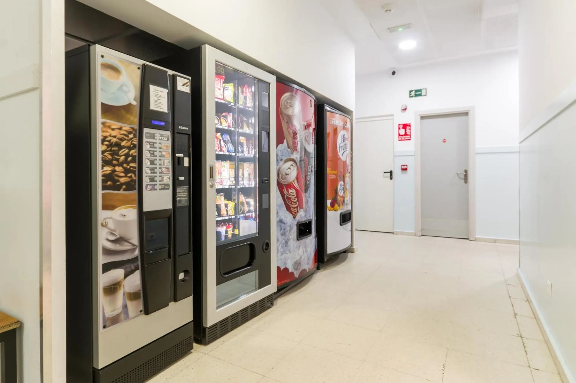 vending machine in Hostal Welcome