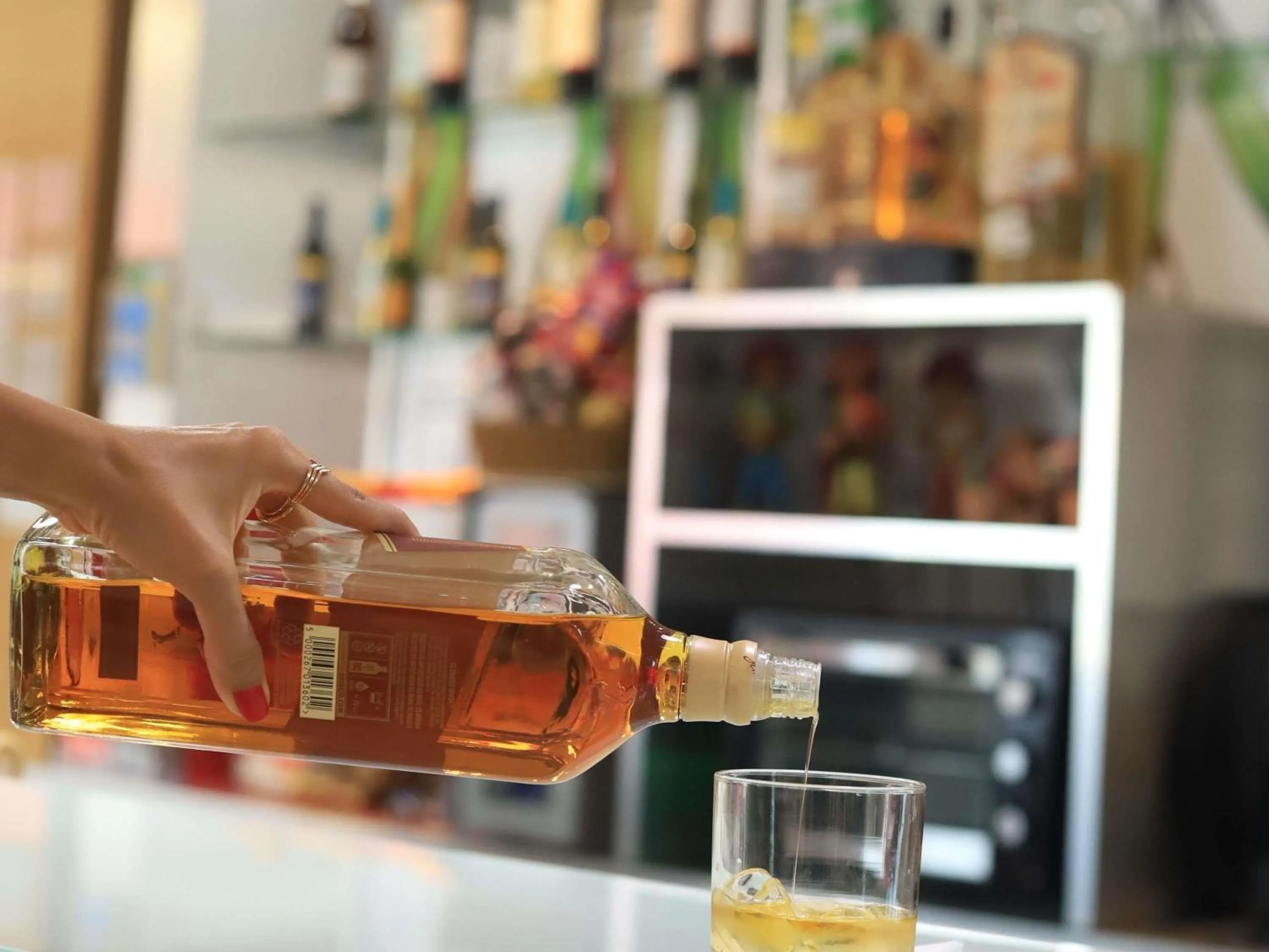 Lounge or bar in ibis Feira de Santana