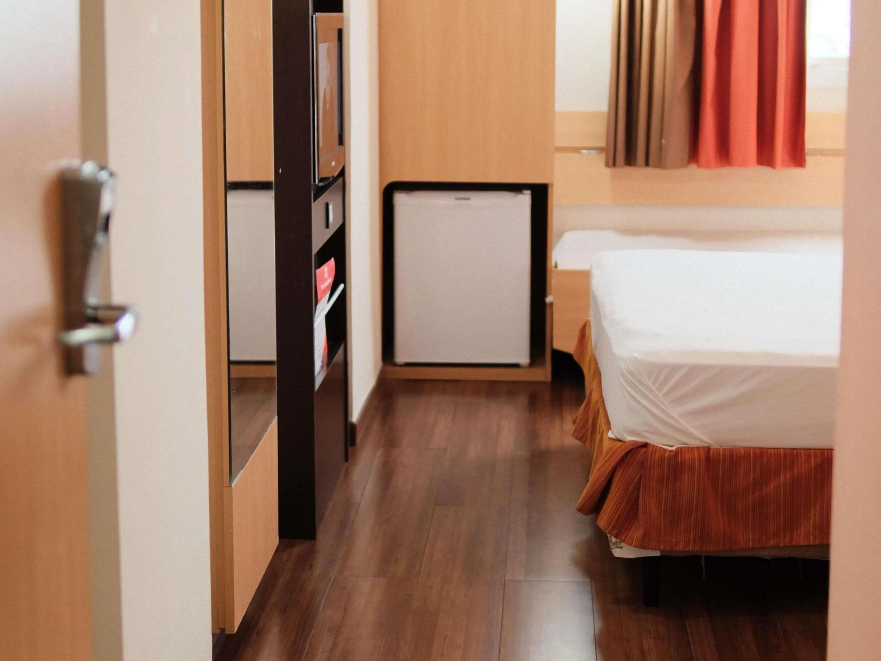 Bedroom, Bed in ibis Feira de Santana