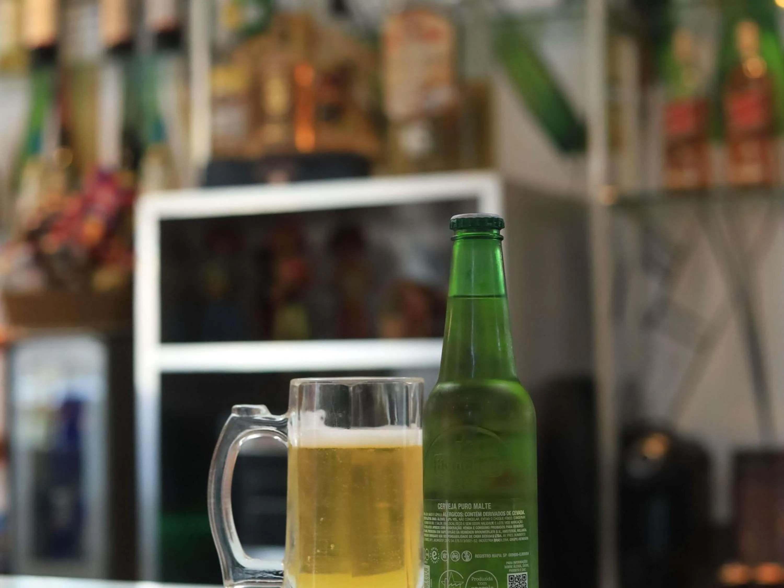 Lounge or bar in ibis Feira de Santana