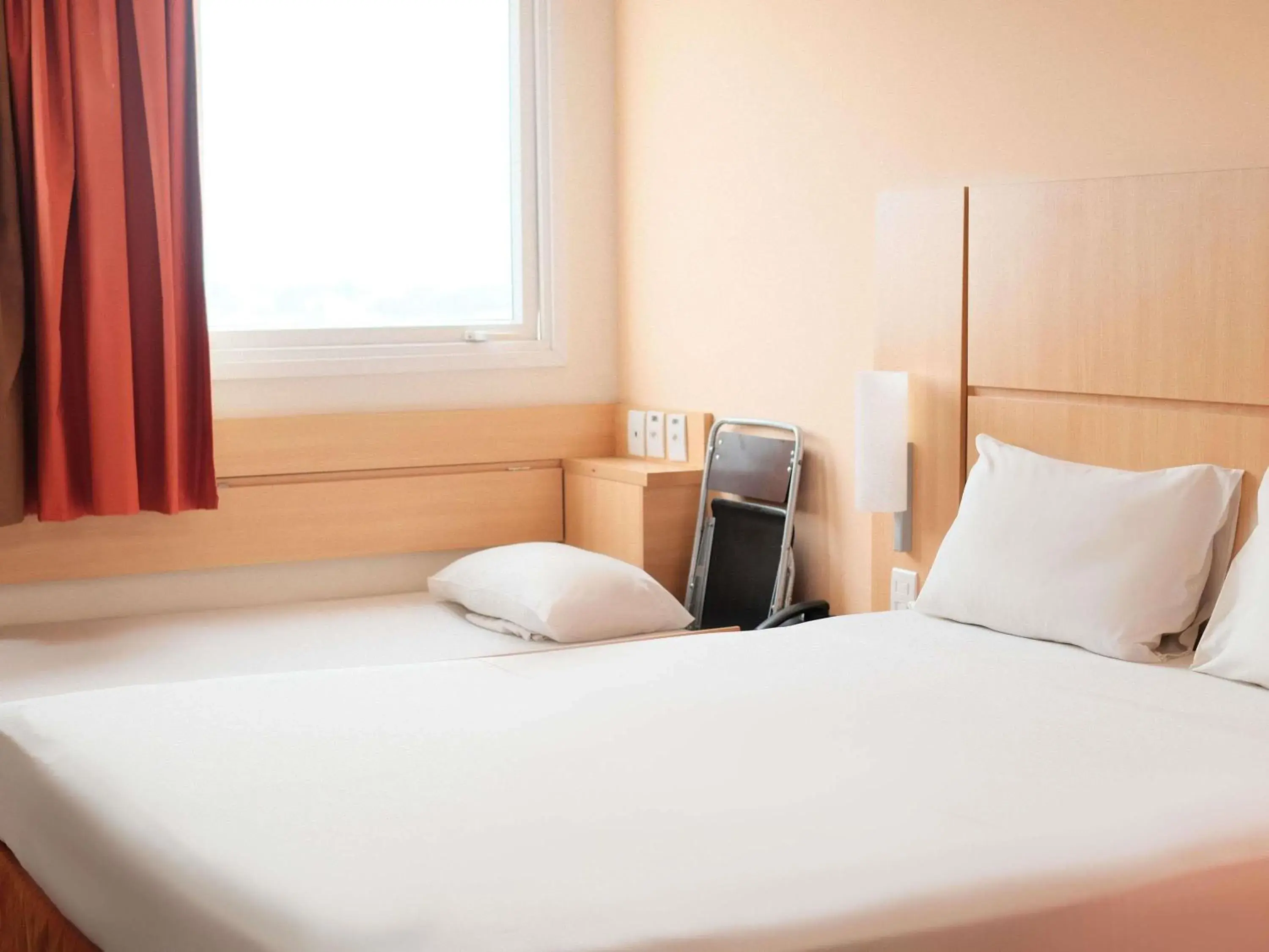 Bedroom, Bed in ibis Feira de Santana Bedroom, Bed in ibis Feira de Santana