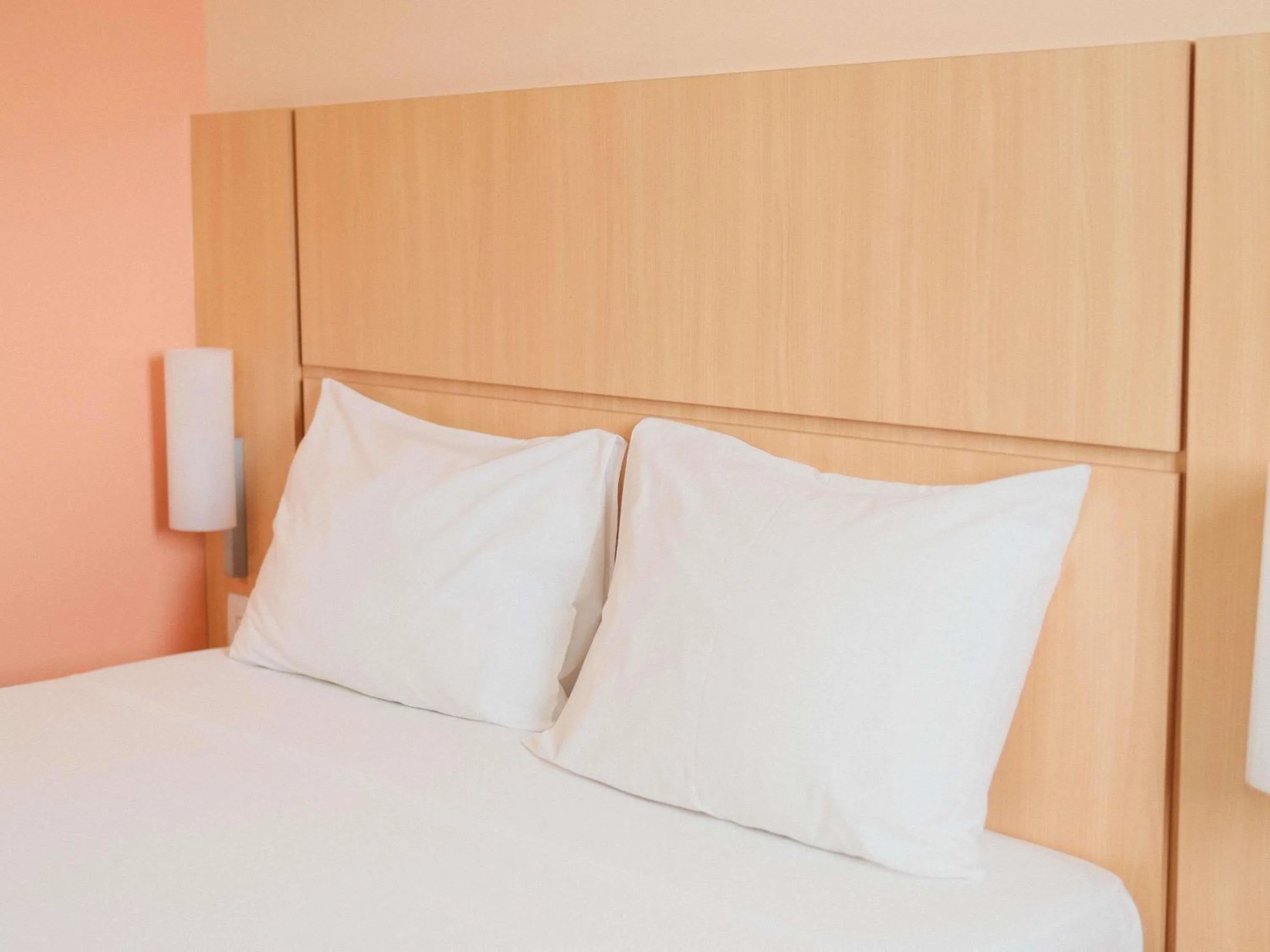 Bedroom, Bed in ibis Feira de Santana