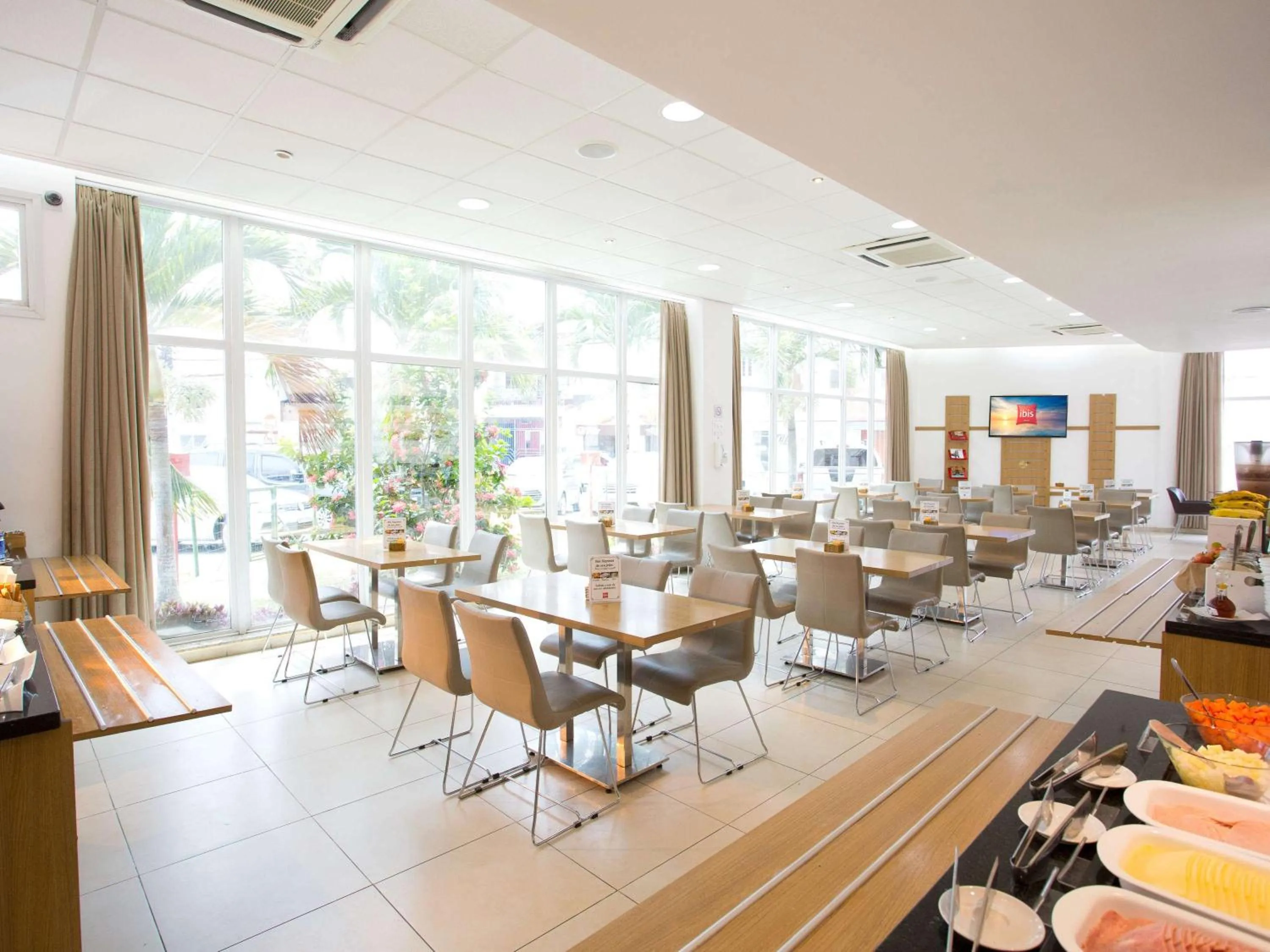 Restaurant/places to eat in ibis Feira de Santana