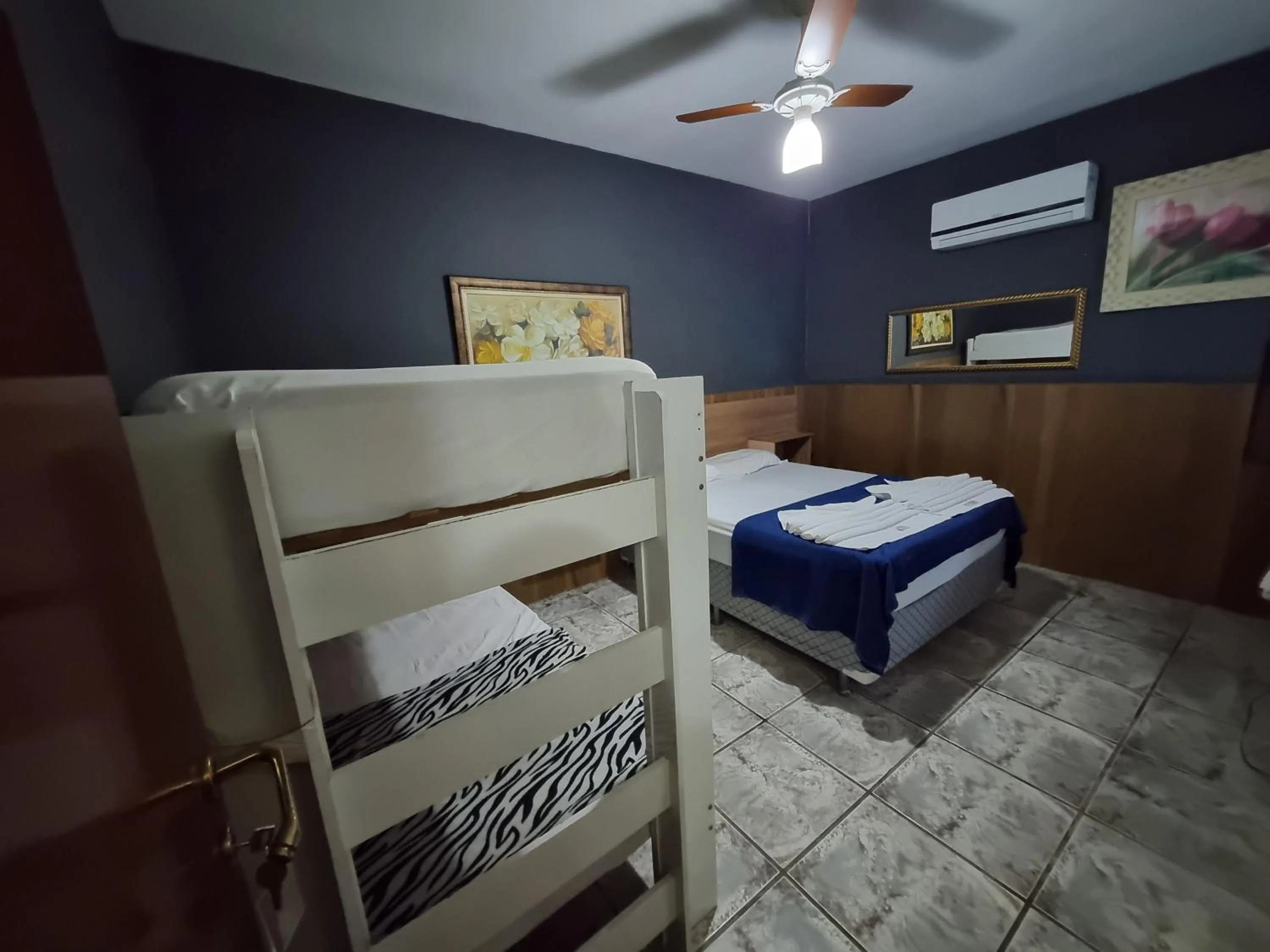 Photo of the whole room, Bed in Pousada Casa Familia