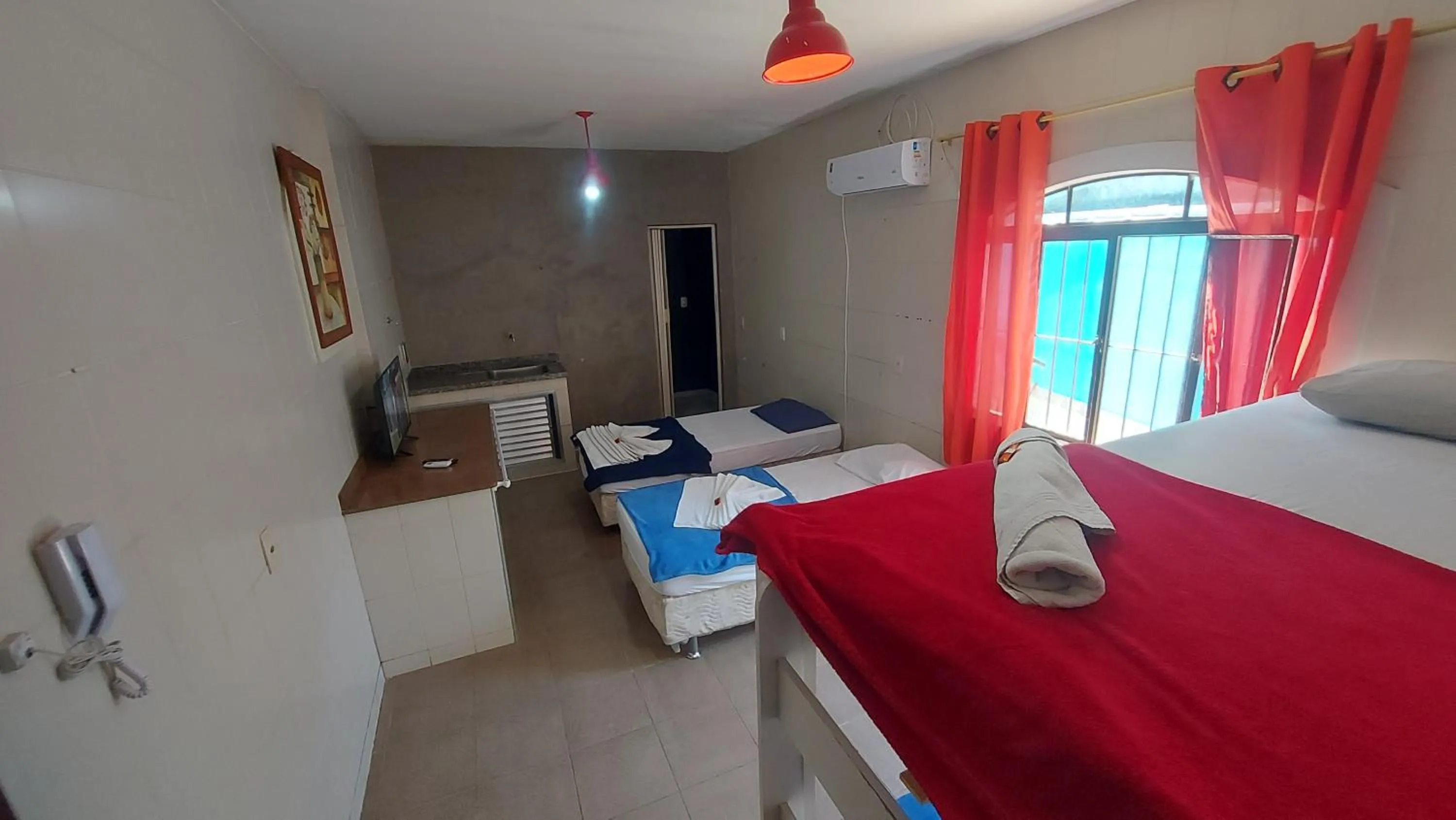 Bedroom, Bed in Pousada Casa Familia