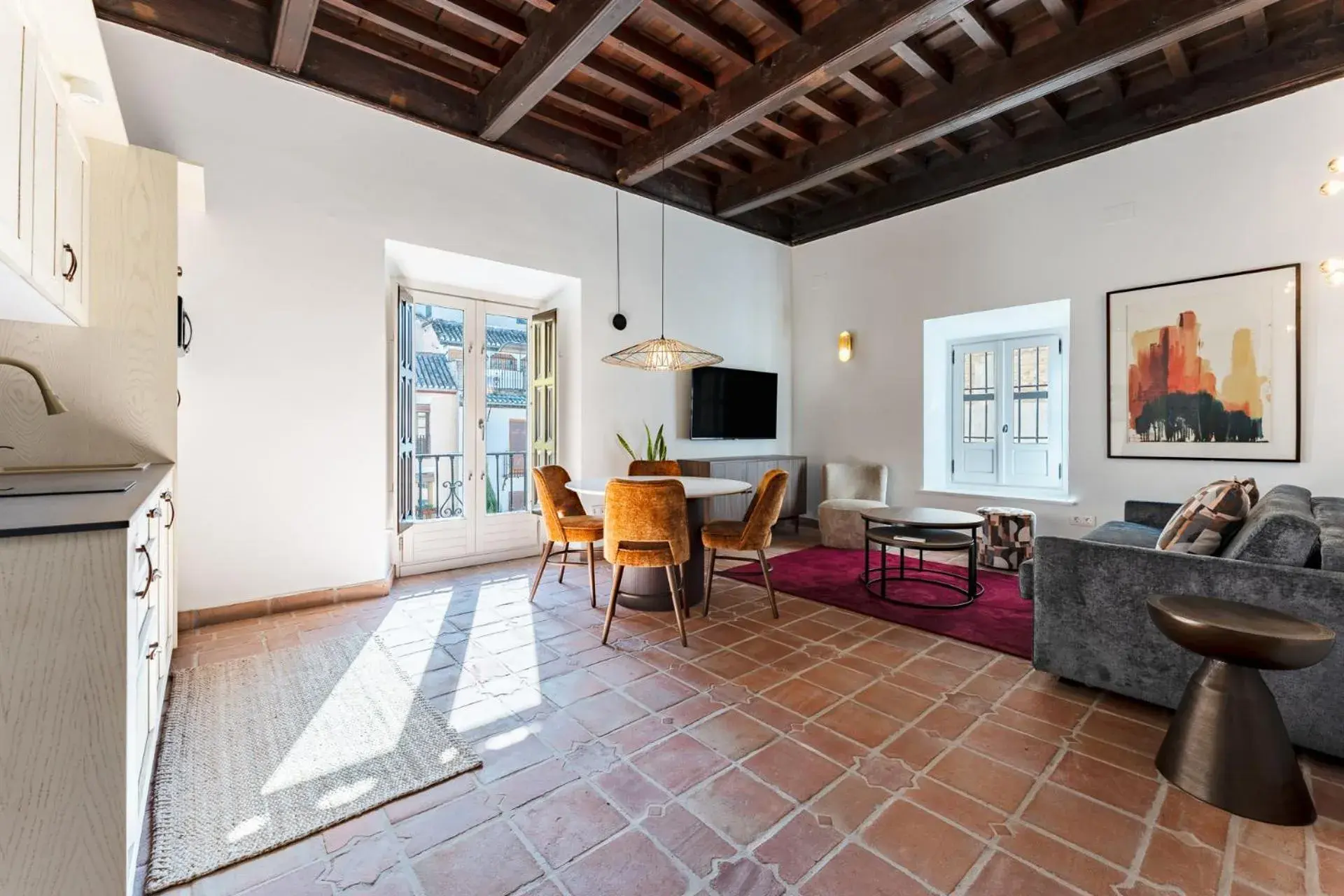 Two-Bedroom Apartment in El Ladrón De Agua Palacete Two-Bedroom Apartment in El Ladrón De Agua Palacete