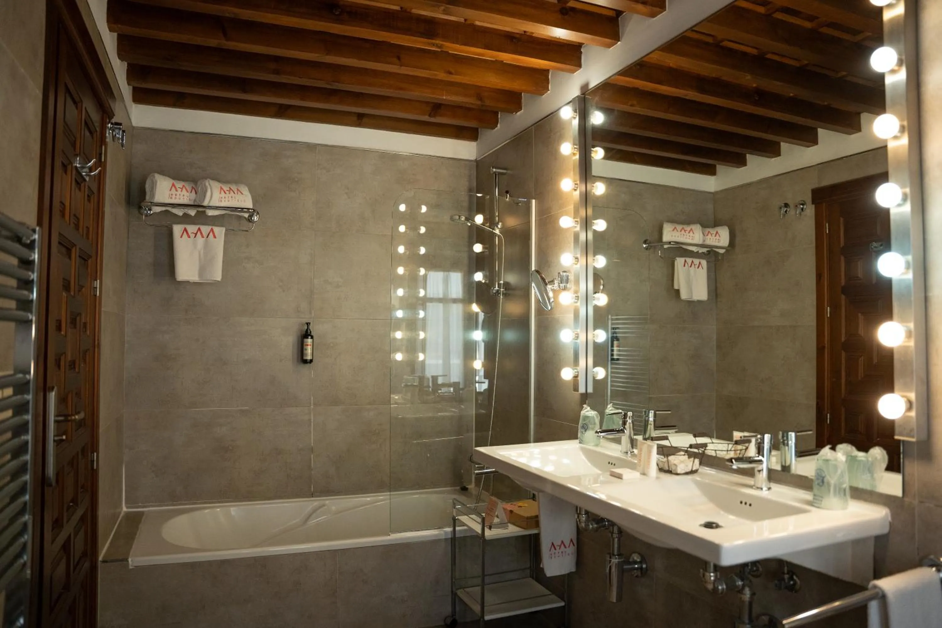 Gar Anat Hotel Boutique