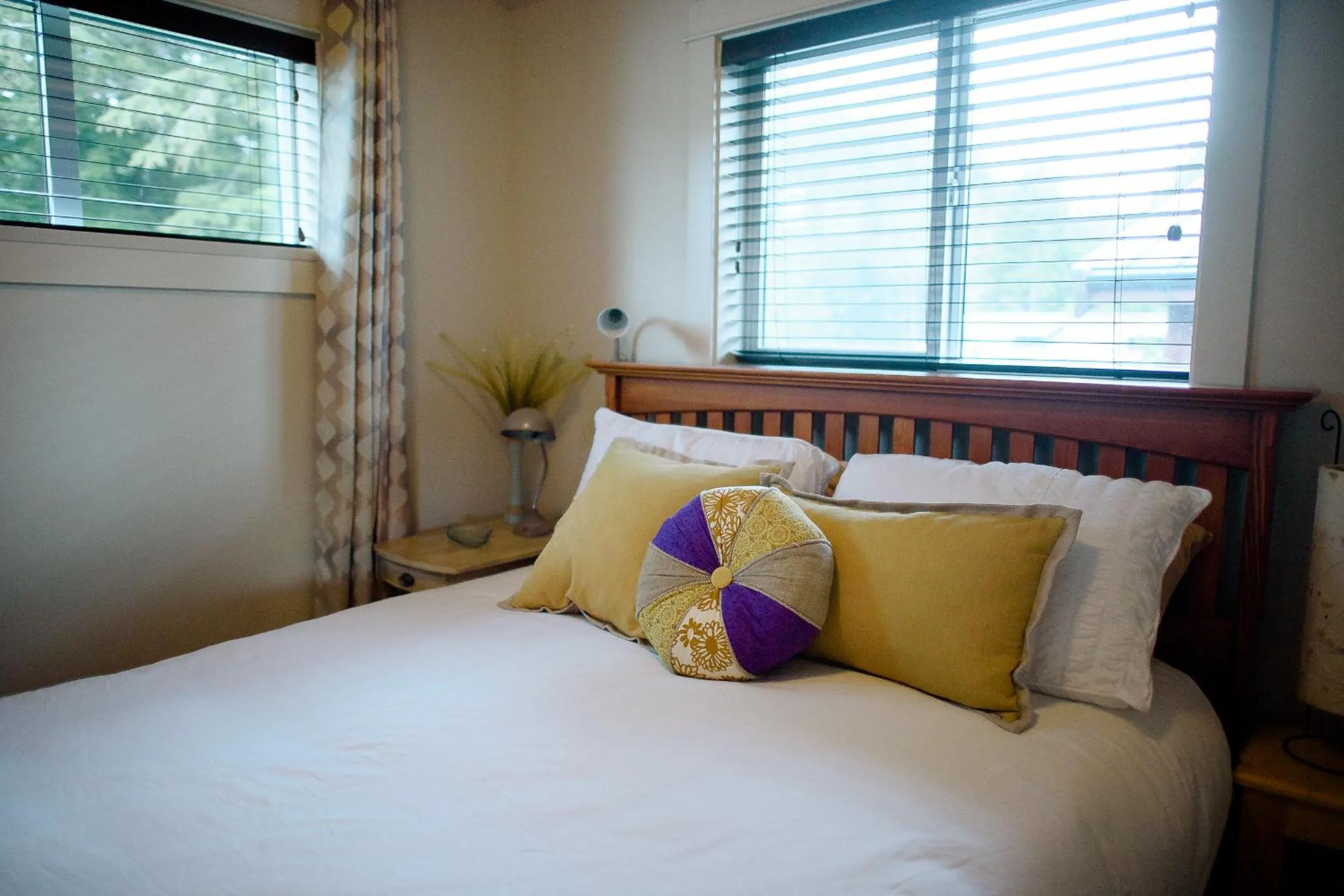 Bed in Fish Tales Cottage