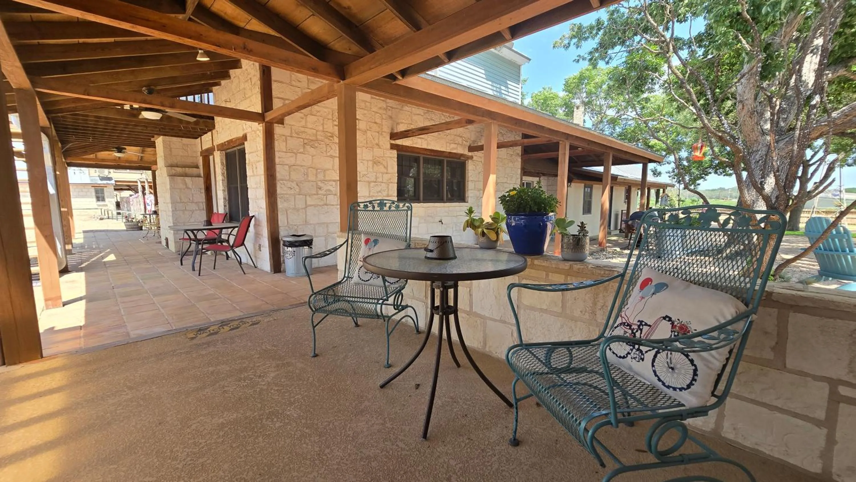 Patio in Gruene Cottages
