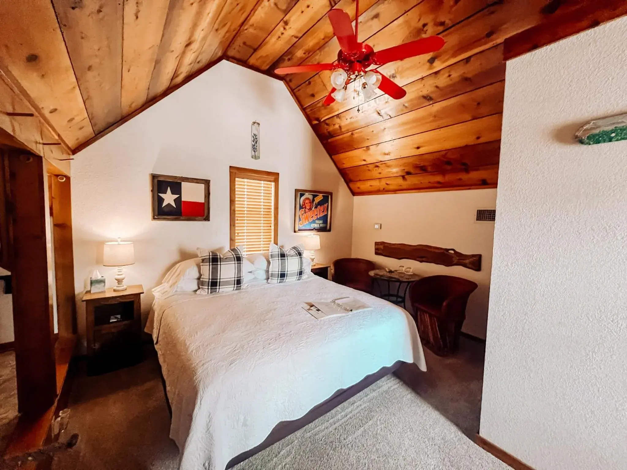 King Room in Gruene Cottages King Room in Gruene Cottages