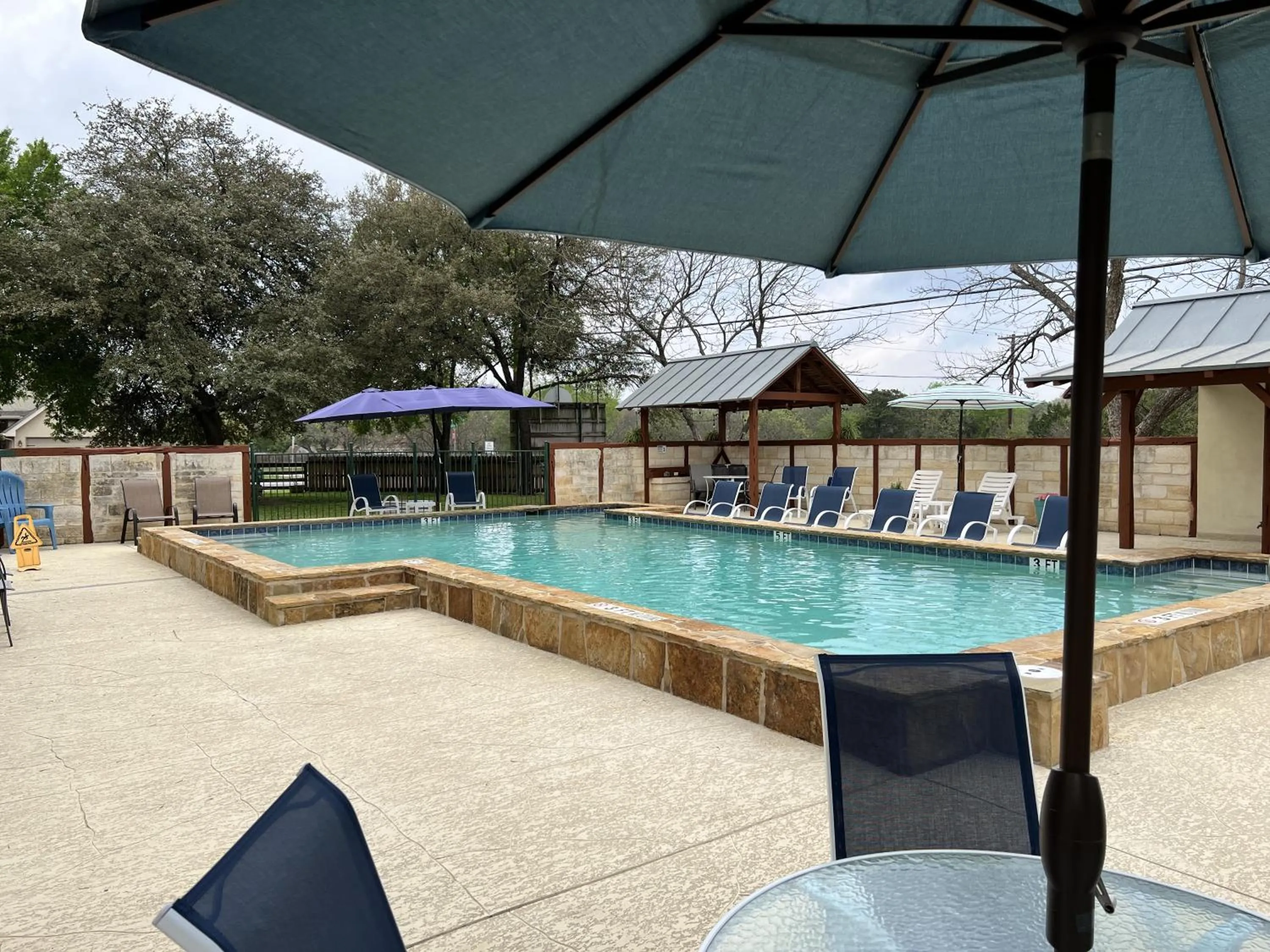 Swimming pool in Gruene Cottages