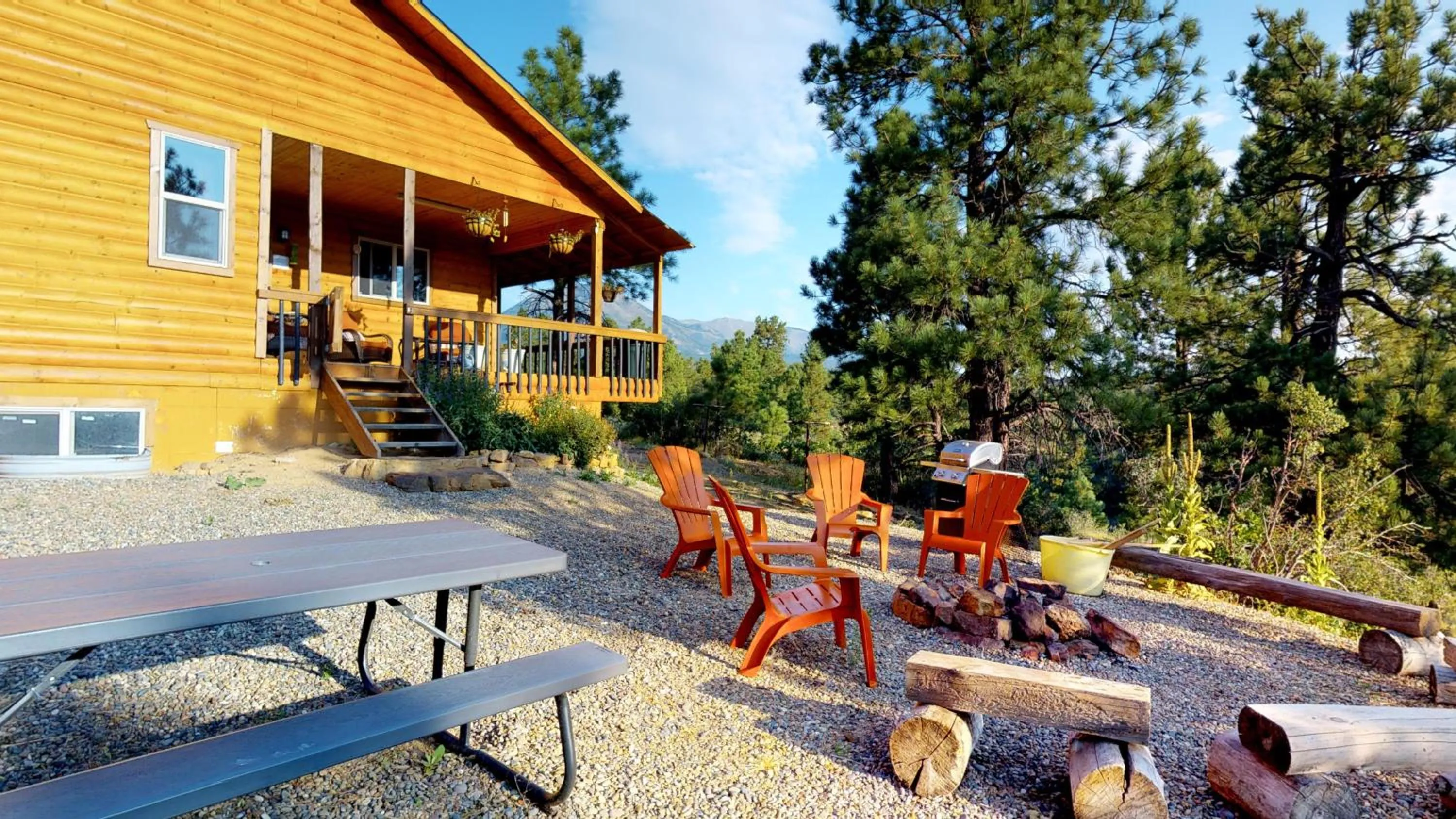Property building in Long View Cabin, Breakfast Deck overlooking the Canyon!