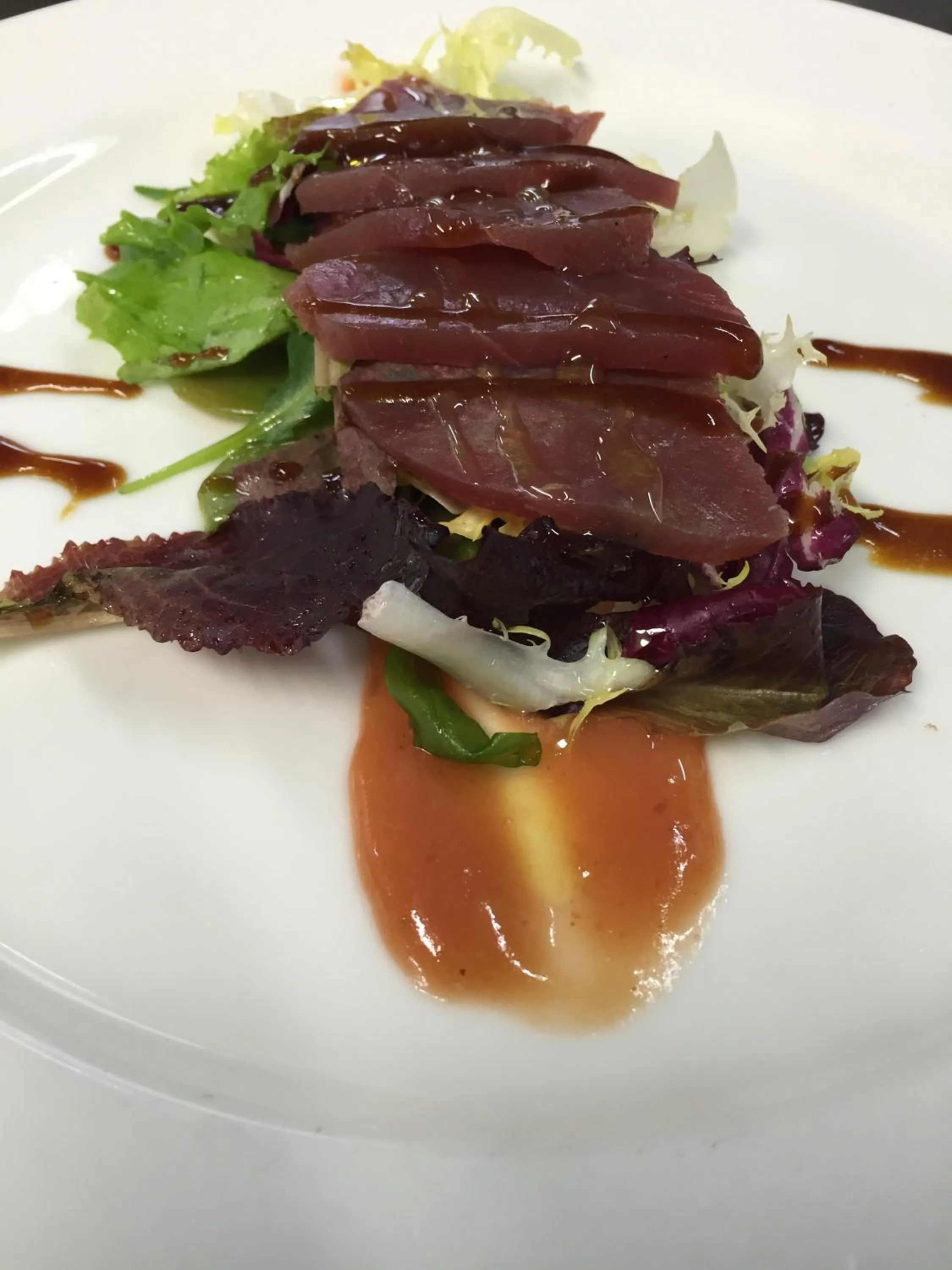 Communal lounge/ TV room in Gran Hotel Ciudad de Barbastro