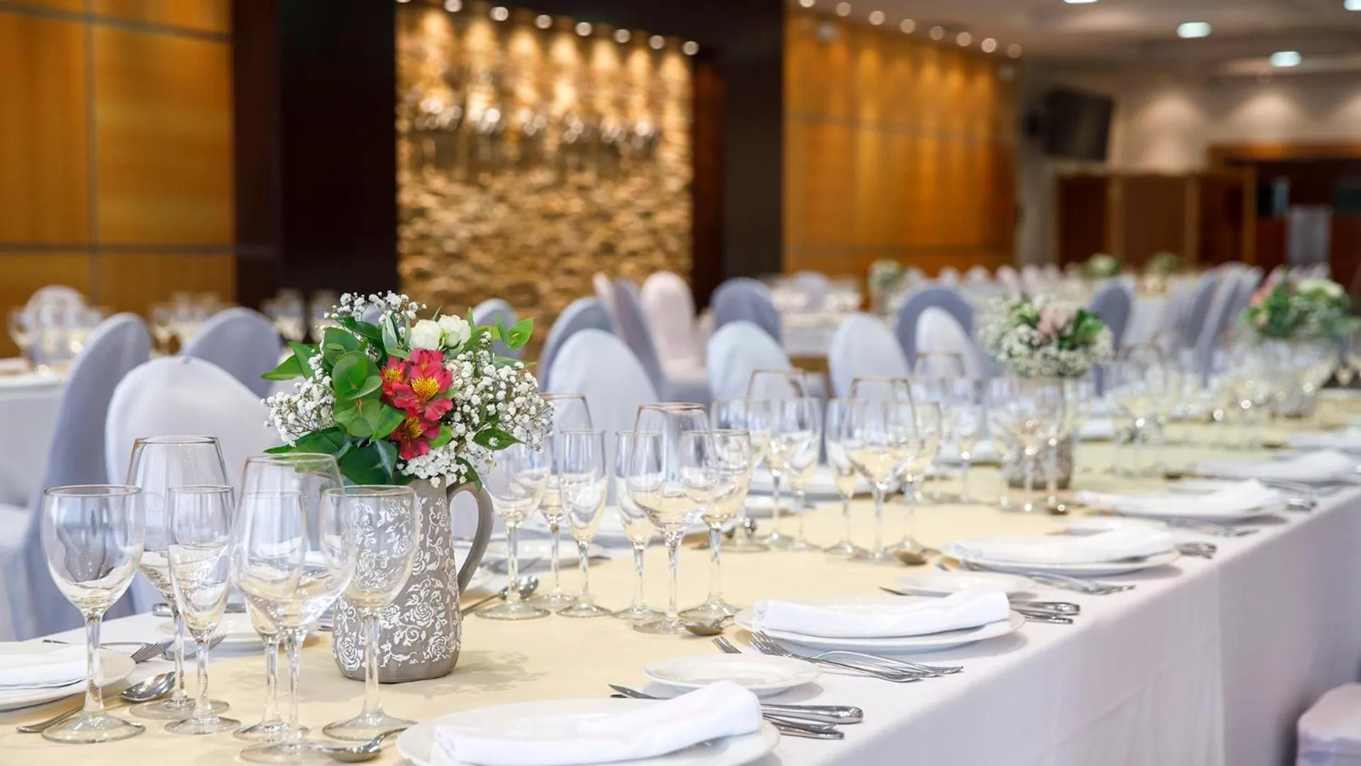 Banquet/Function facilities in Gran Hotel Ciudad de Barbastro