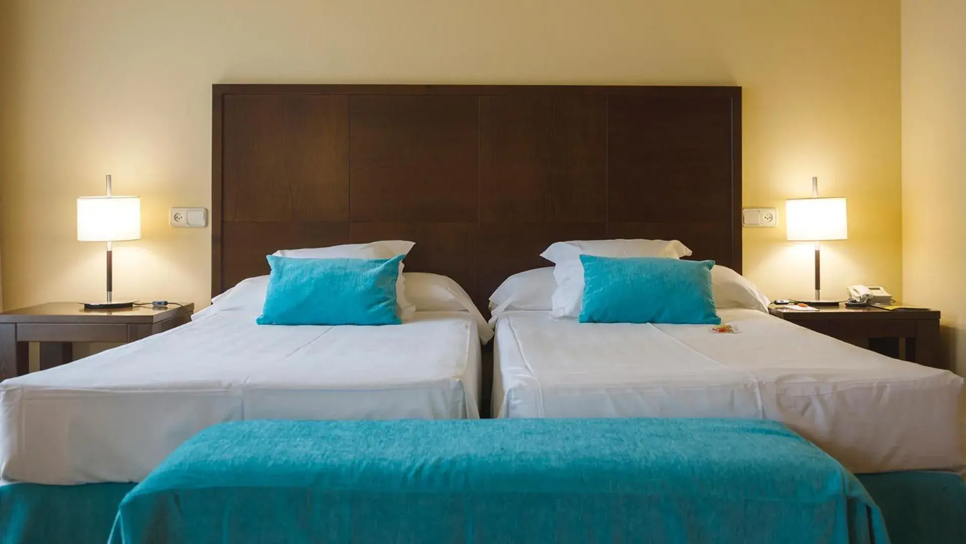 Photo of the whole room, Bed in Gran Hotel Ciudad de Barbastro Photo of the whole room, Bed in Gran Hotel Ciudad de Barbastro