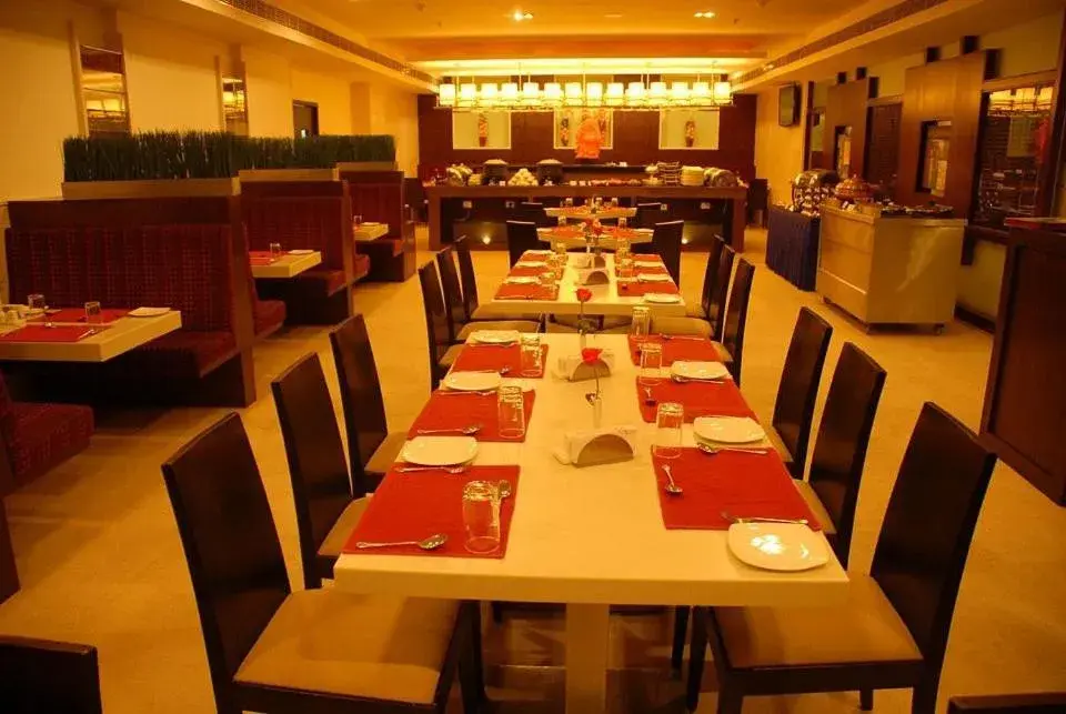 Restaurant/places to eat in Royal Park Kakinada Restaurant/places to eat in Royal Park Kakinada
