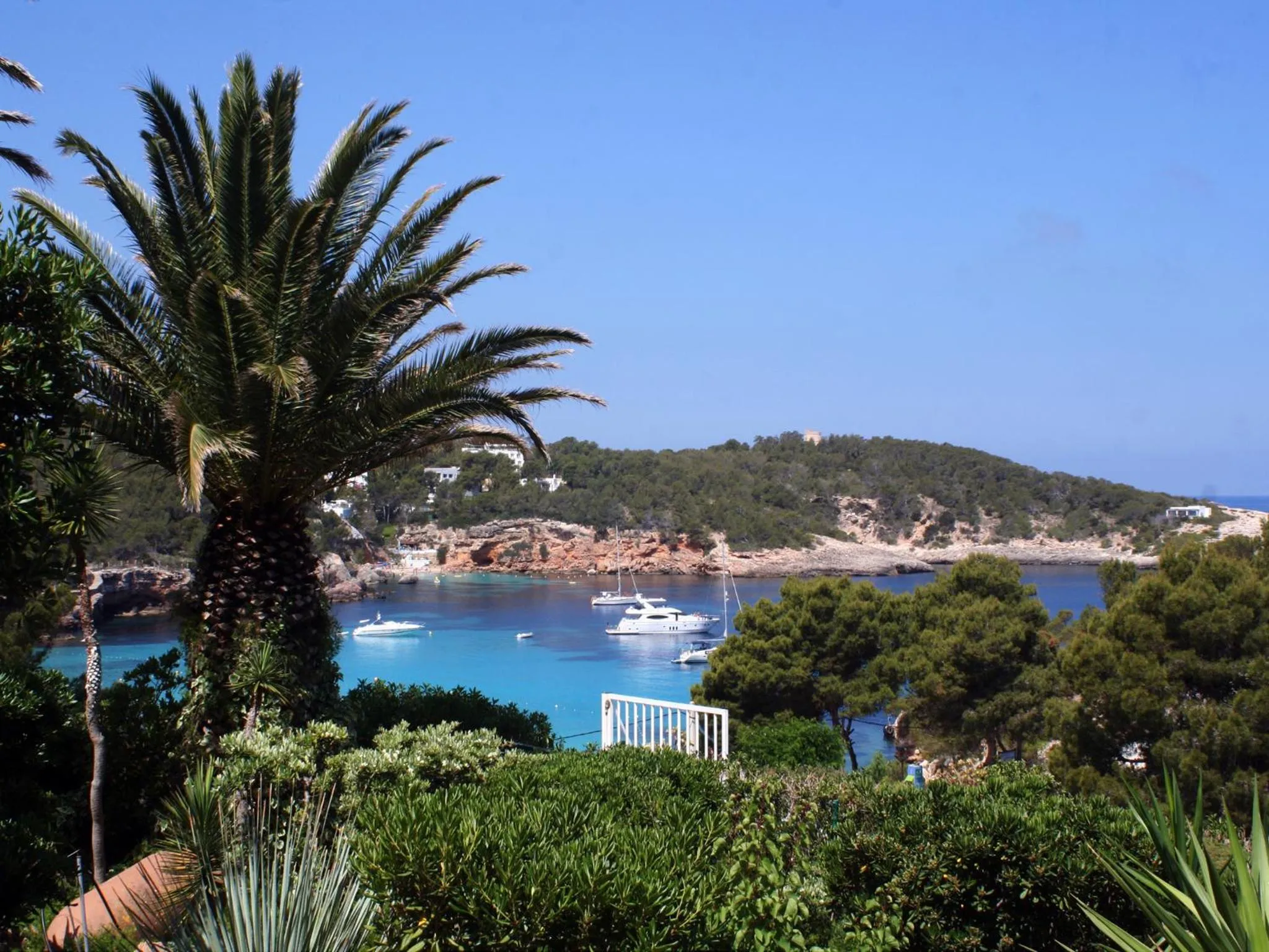 Day in Apartamentos del Rey