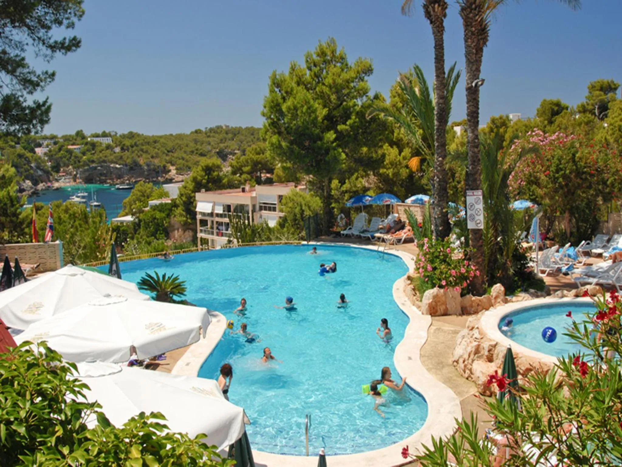 Day in Apartamentos del Rey