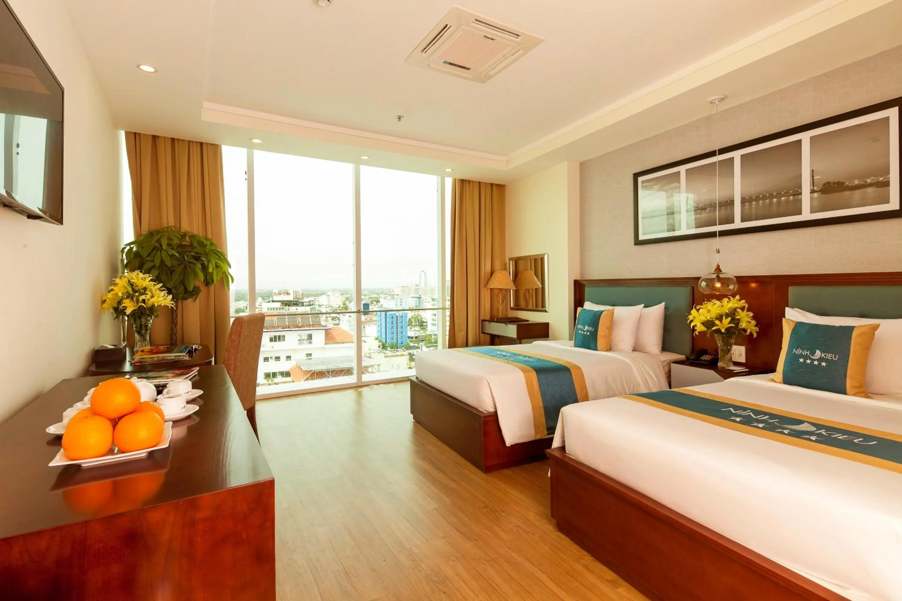 Photo of the whole room, Bed in Ninh Kieu Riverside Hotel