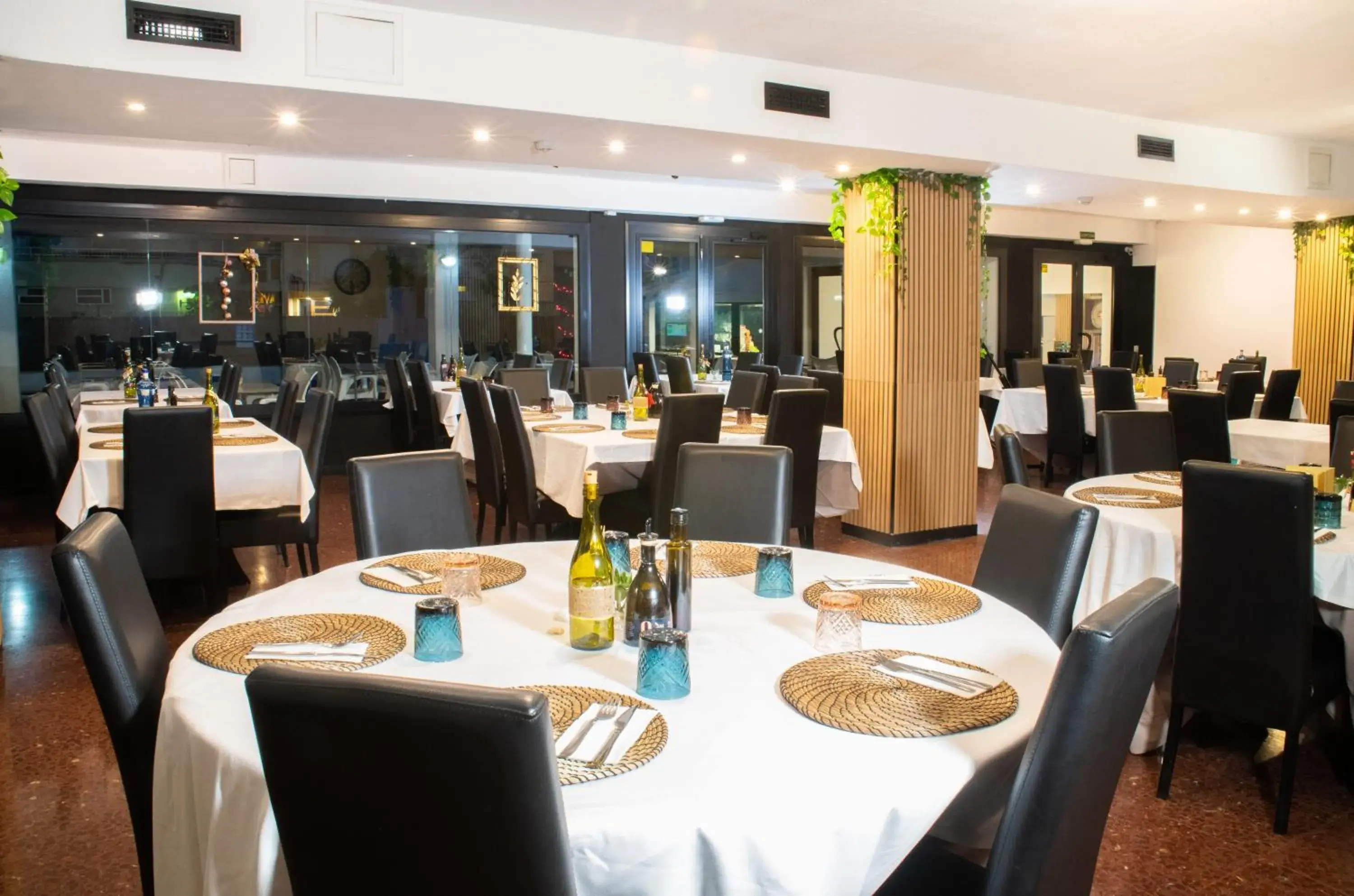 Restaurant/places to eat in Adia Hotel Cunit Playa Restaurant/places to eat in Adia Hotel Cunit Playa