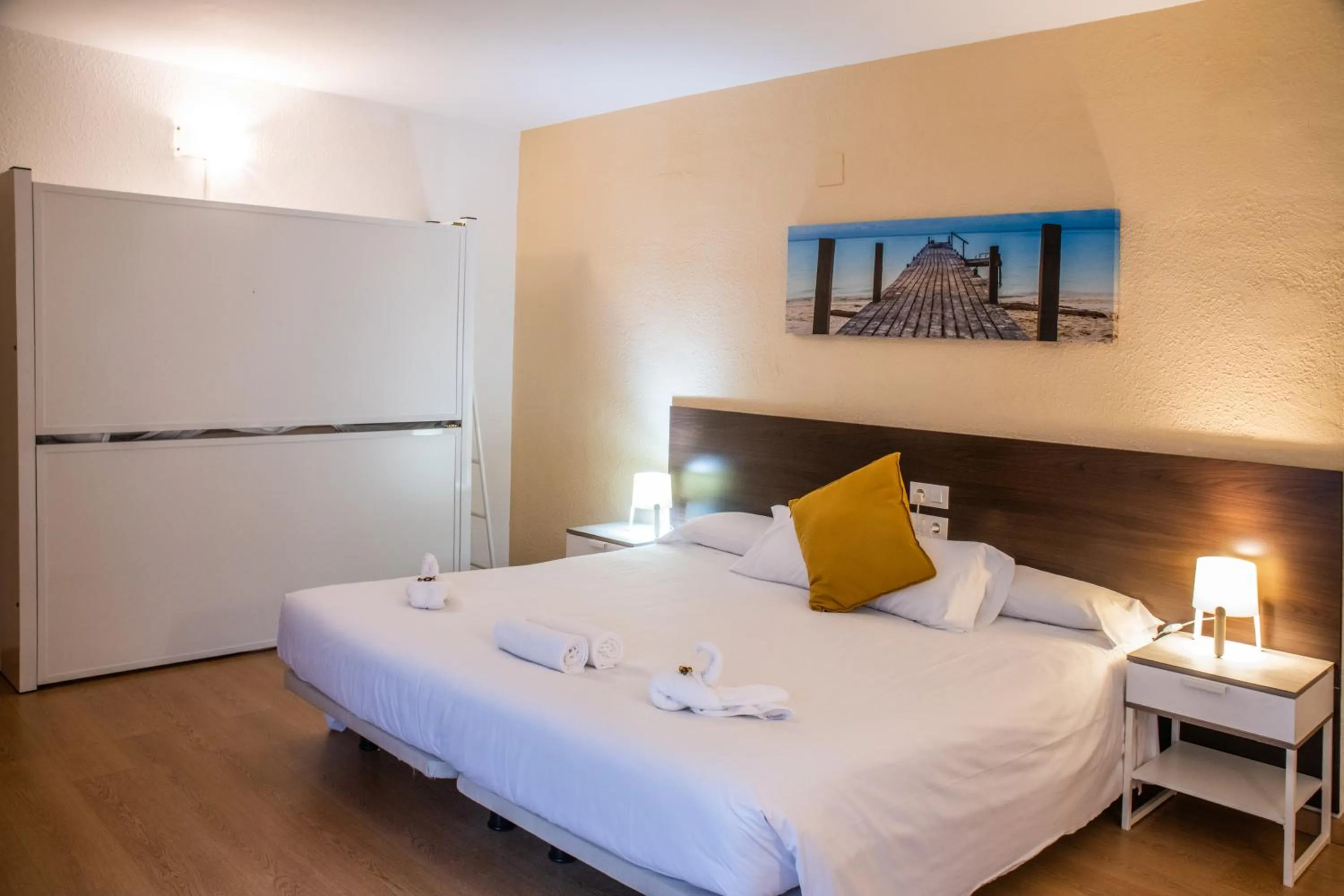 Photo of the whole room, Bed in Adia Hotel Cunit Playa