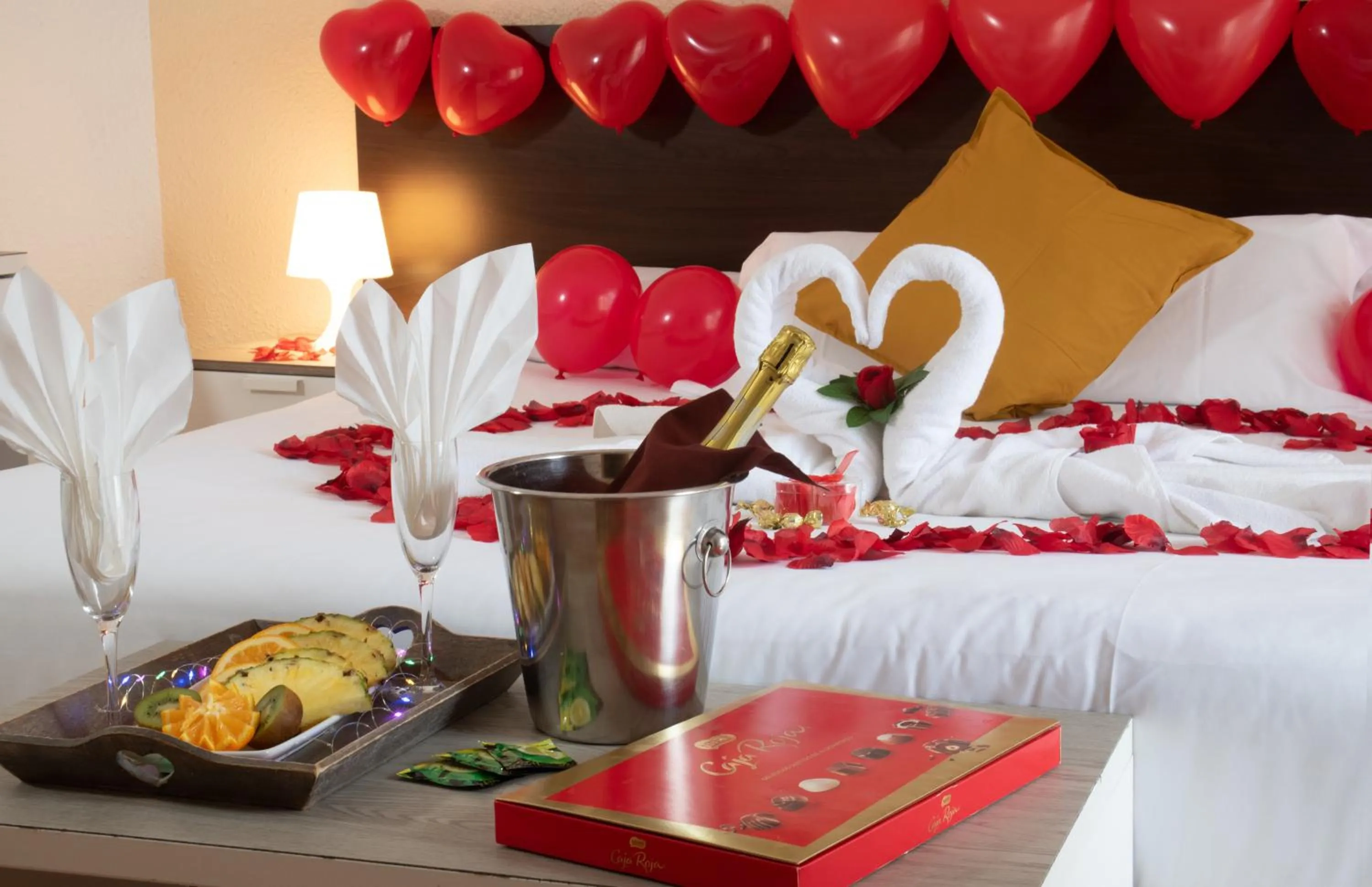 Photo of the whole room, Bed in Adia Hotel Cunit Playa