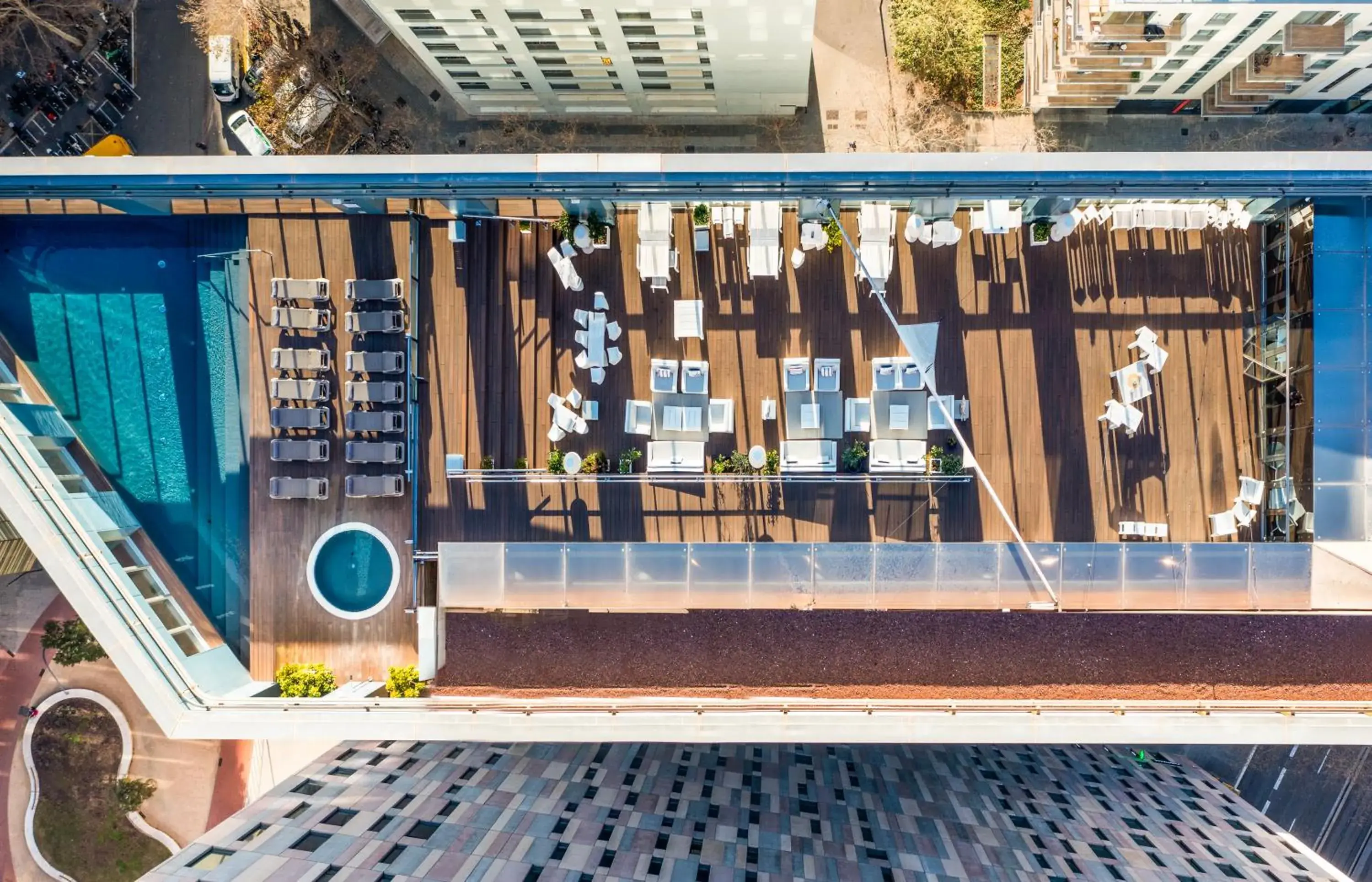 Swimming pool in Novotel Barcelona City Swimming pool in Novotel Barcelona City