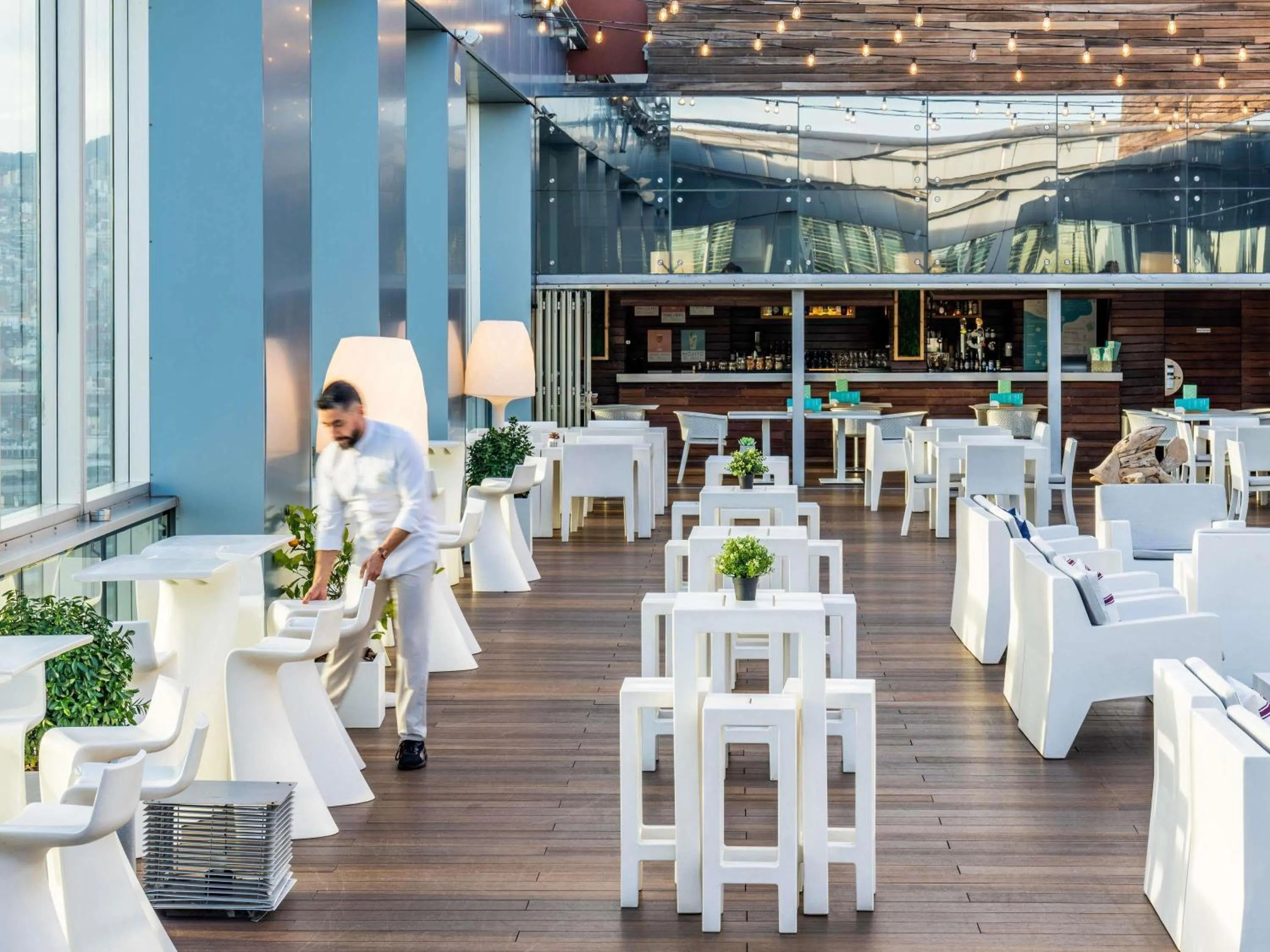 Lounge or bar in Novotel Barcelona City