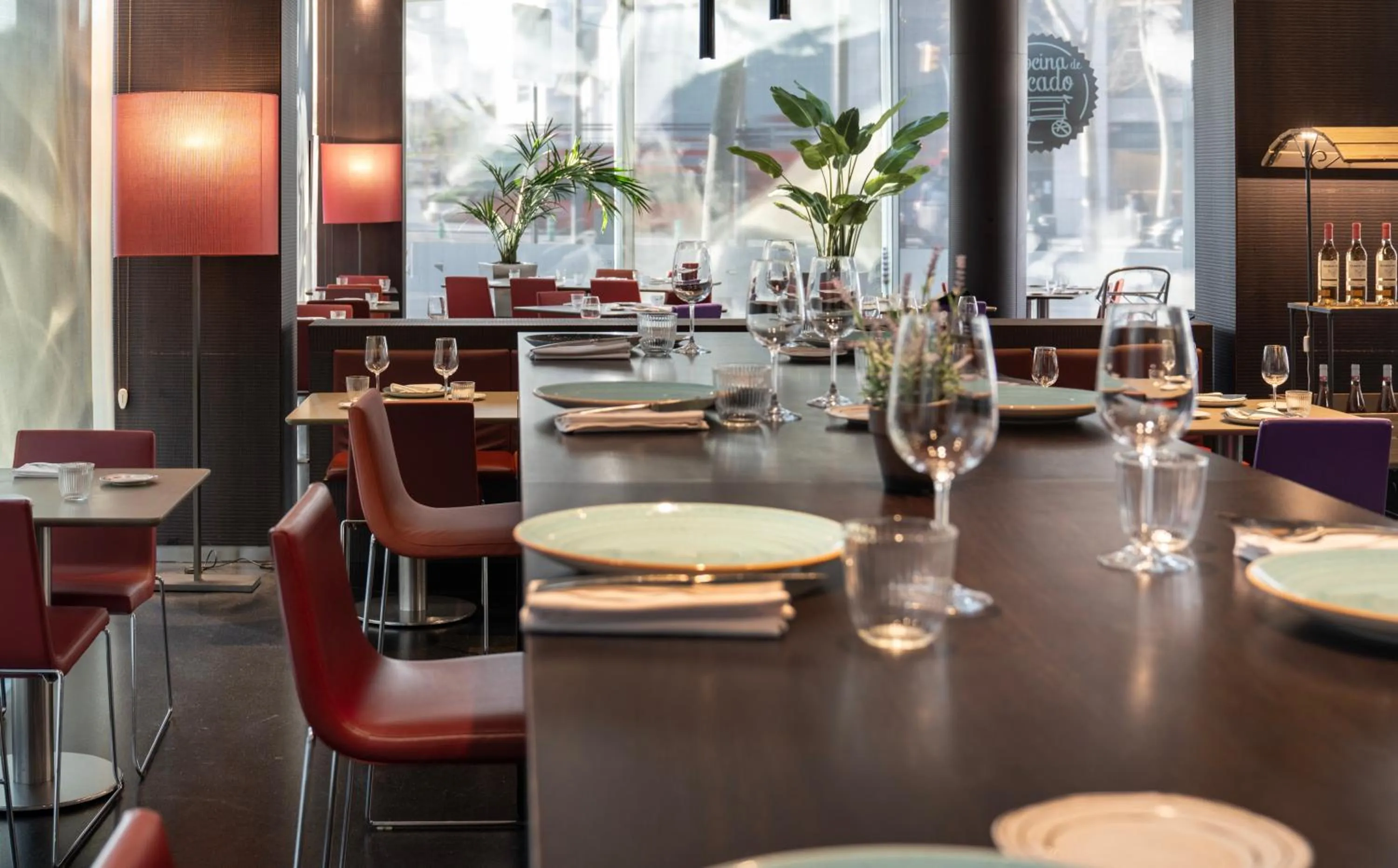 Restaurant/places to eat in Novotel Barcelona City
