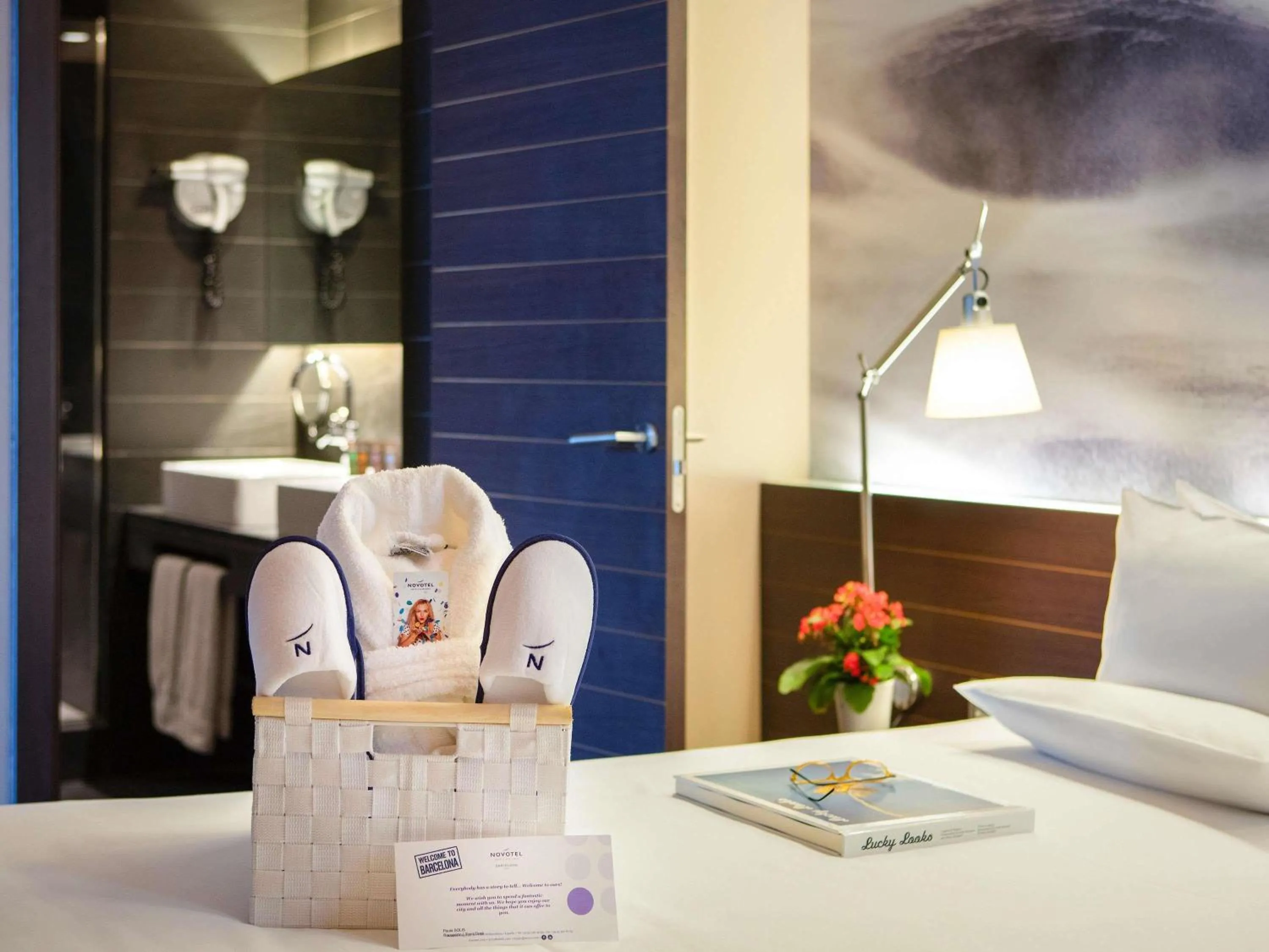 Bedroom, Bed in Novotel Barcelona City