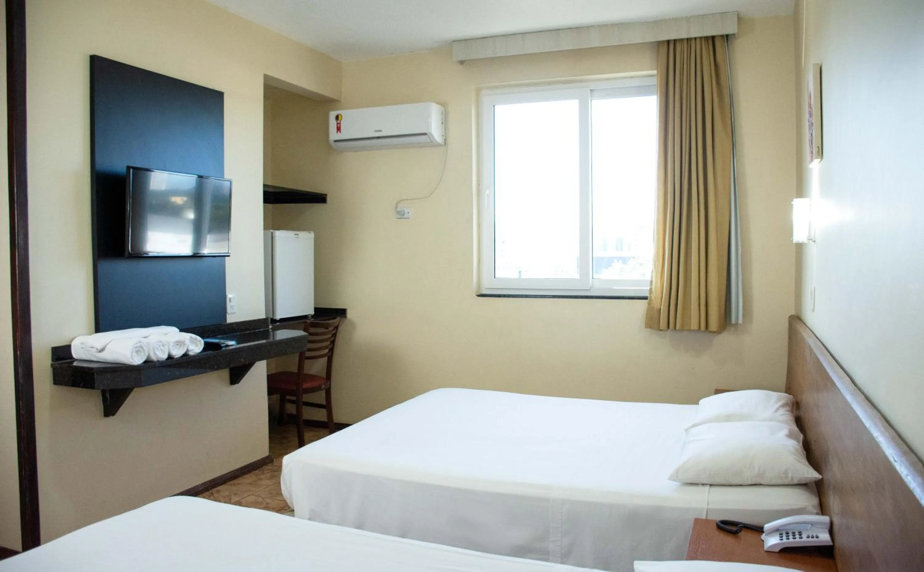 Bedroom, Bed in Hotel Dan Inn Express Foz do Iguaçu By Nacional Inn