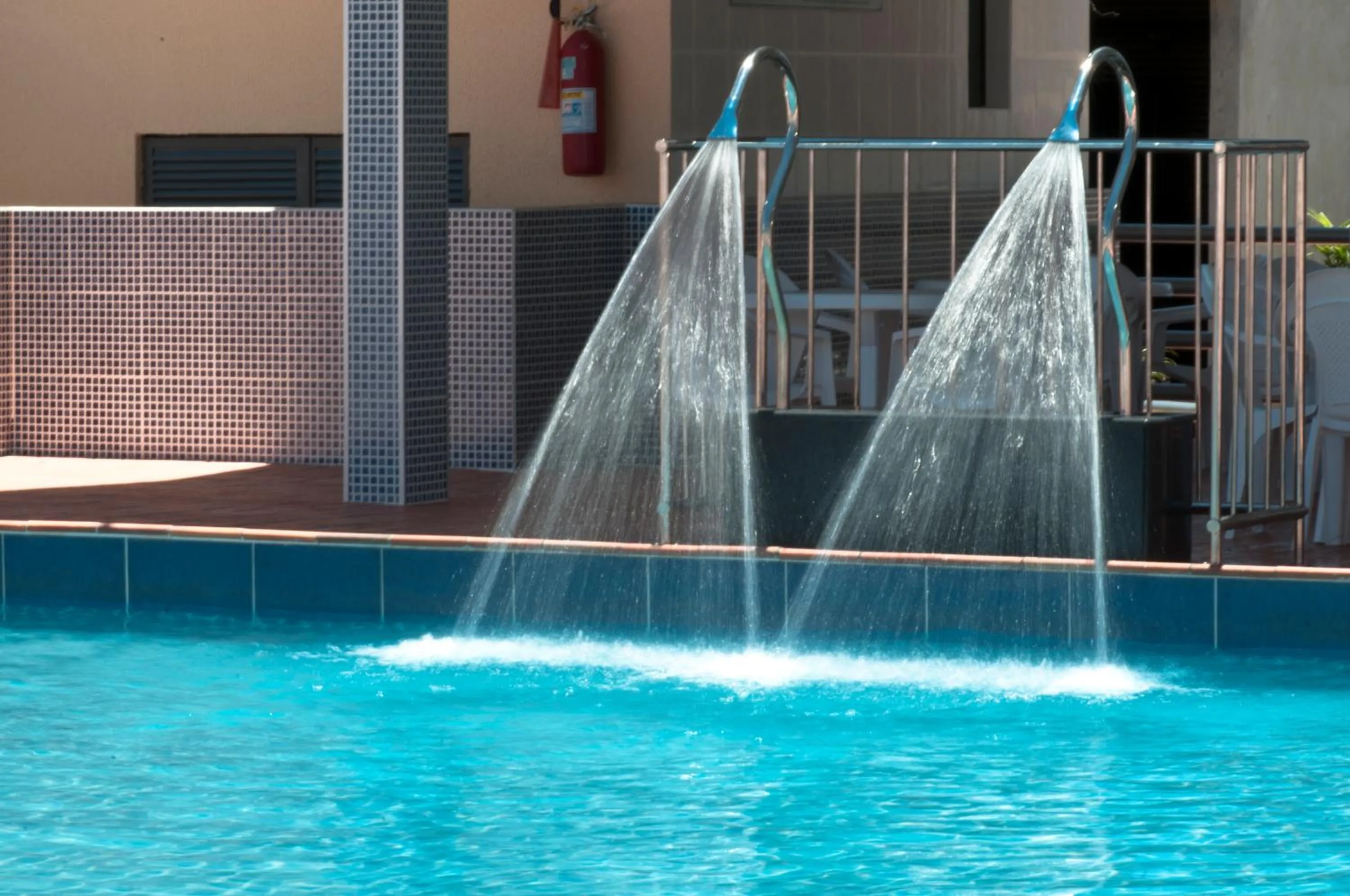 Swimming pool in Hotel Dan Inn Express Foz do Iguaçu By Nacional Inn