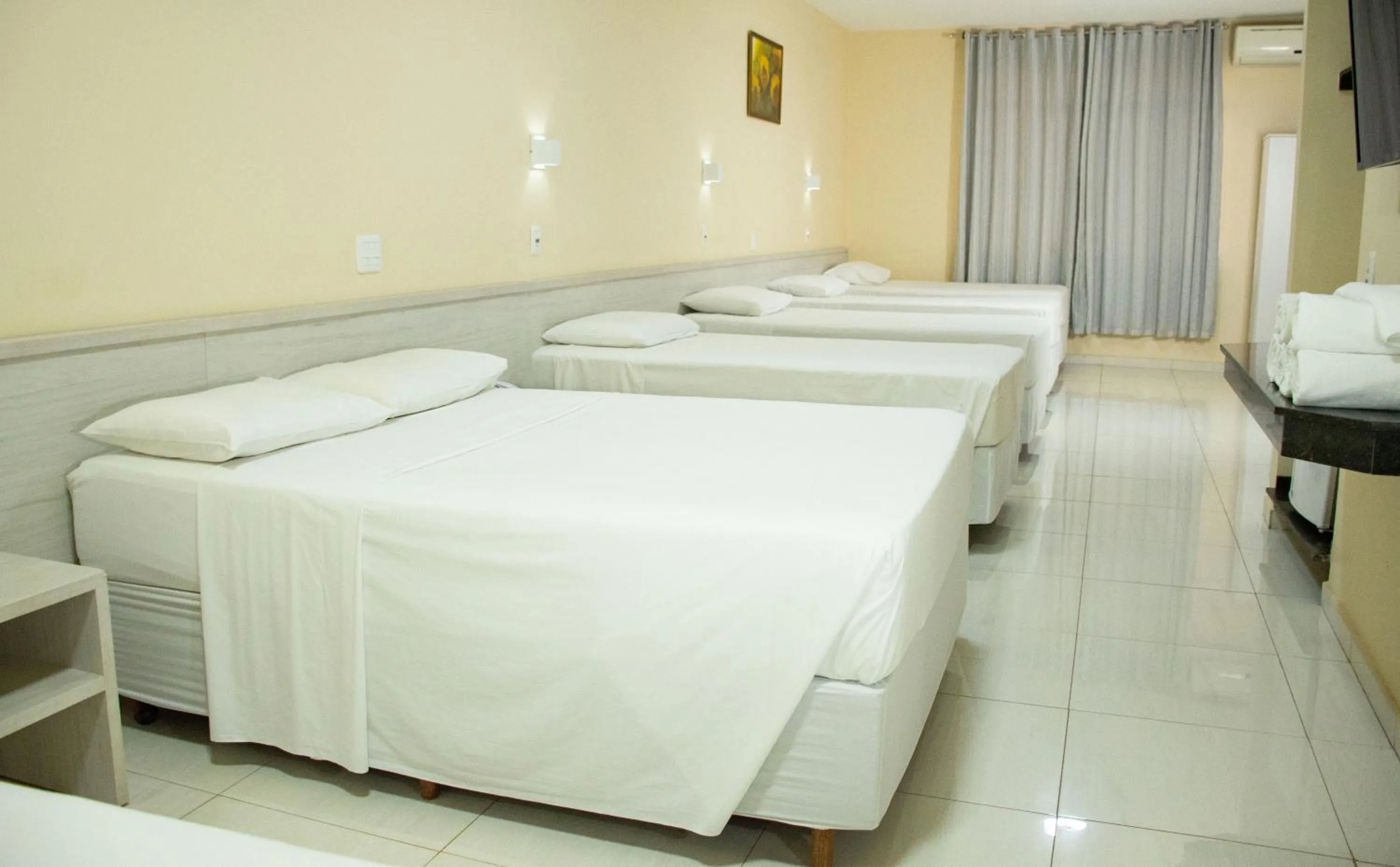 Bedroom, Bed in Hotel Dan Inn Express Foz do Iguaçu By Nacional Inn