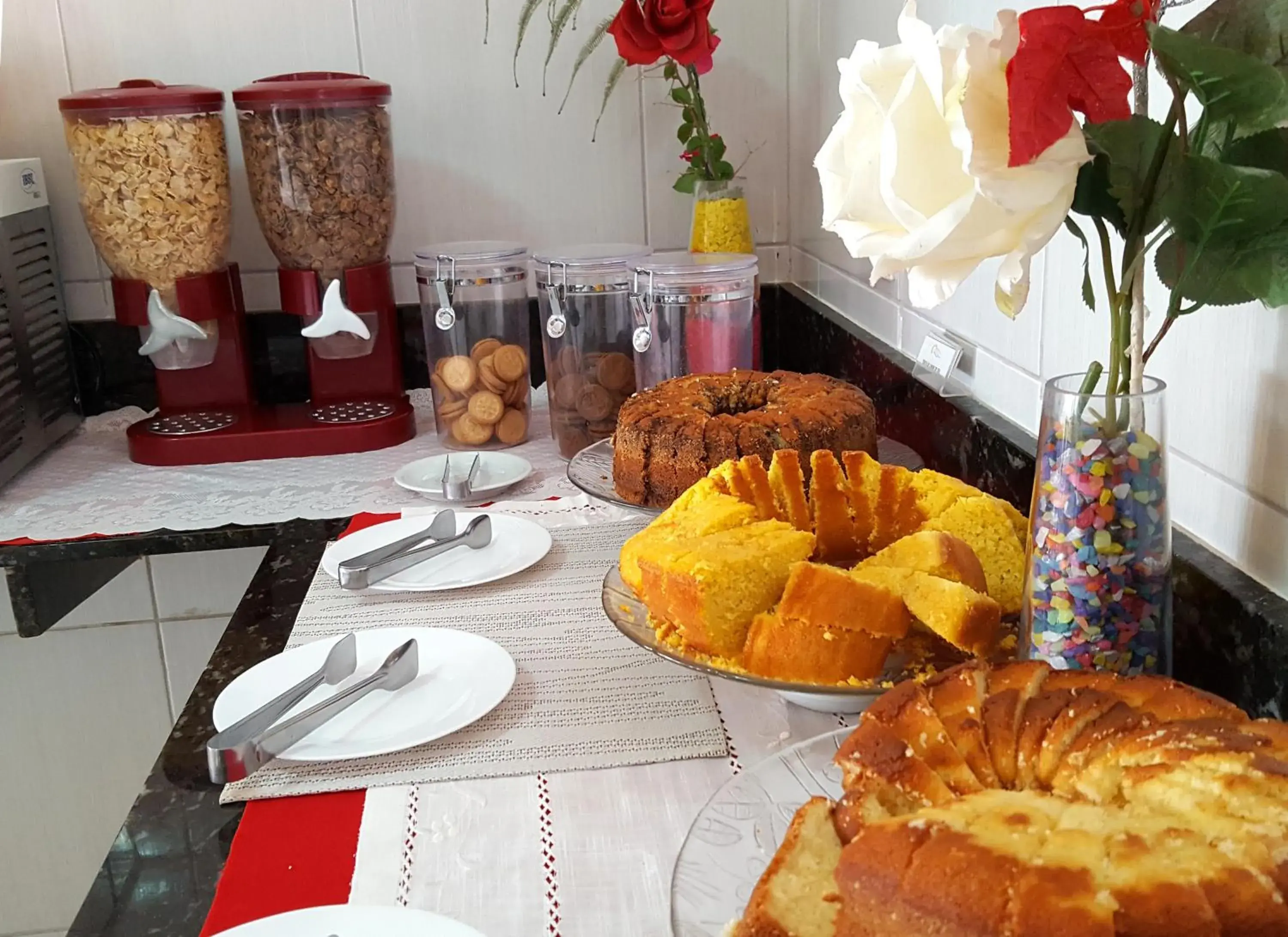 Buffet breakfast in Hotel Areia de Ouro Buffet breakfast in Hotel Areia de Ouro